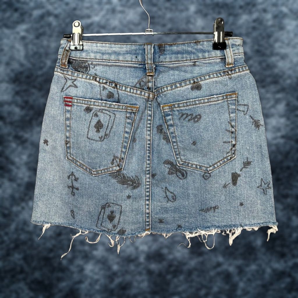 Bdg BDG Womens XS High-Rise Denim Mini Skirt Graphic Print Black Print Raw Hem Blue Cotton Spandex Denim Short Style Mini Skirt Womens XS BDG Size 26" / US 2 / IT 38 - 1 Thumbnail