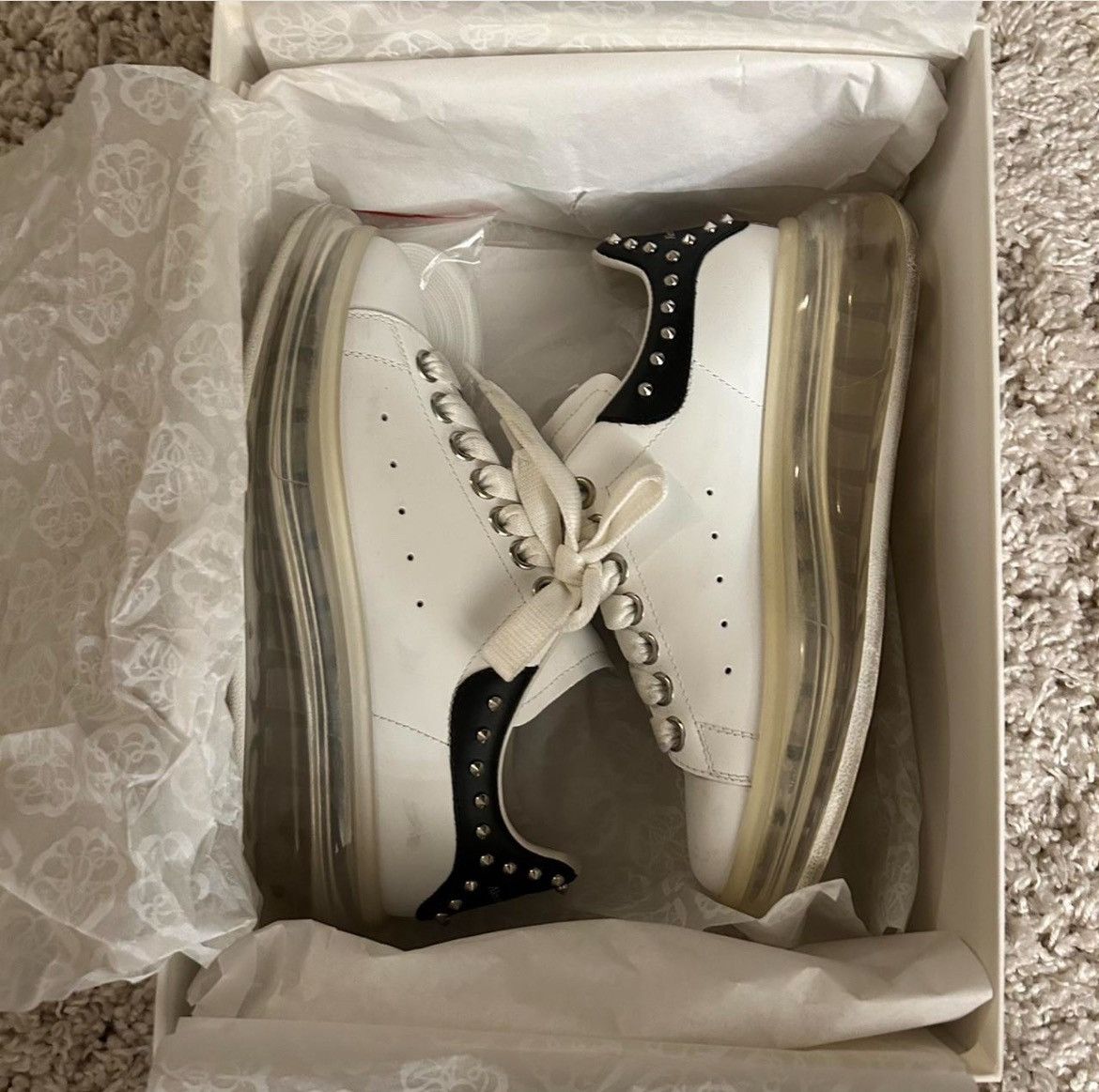Alexander McQueen Alexander Mcqueen Oversized Sneaker Size US 5 / IT 35 - 2 Thumbnail
