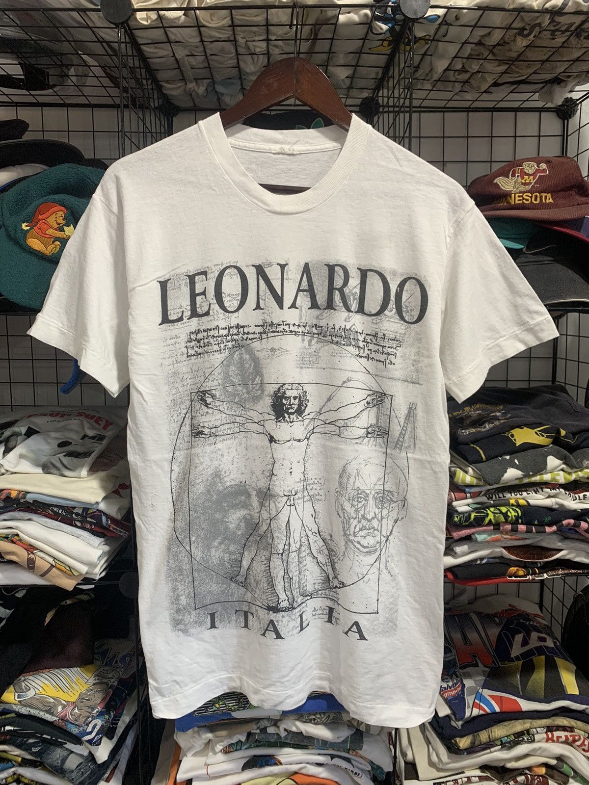 Vintage Vintage Leonardo Da Vinci Italy Tshirt Size US M / EU 48-50 / 2 - 1 Thumbnail