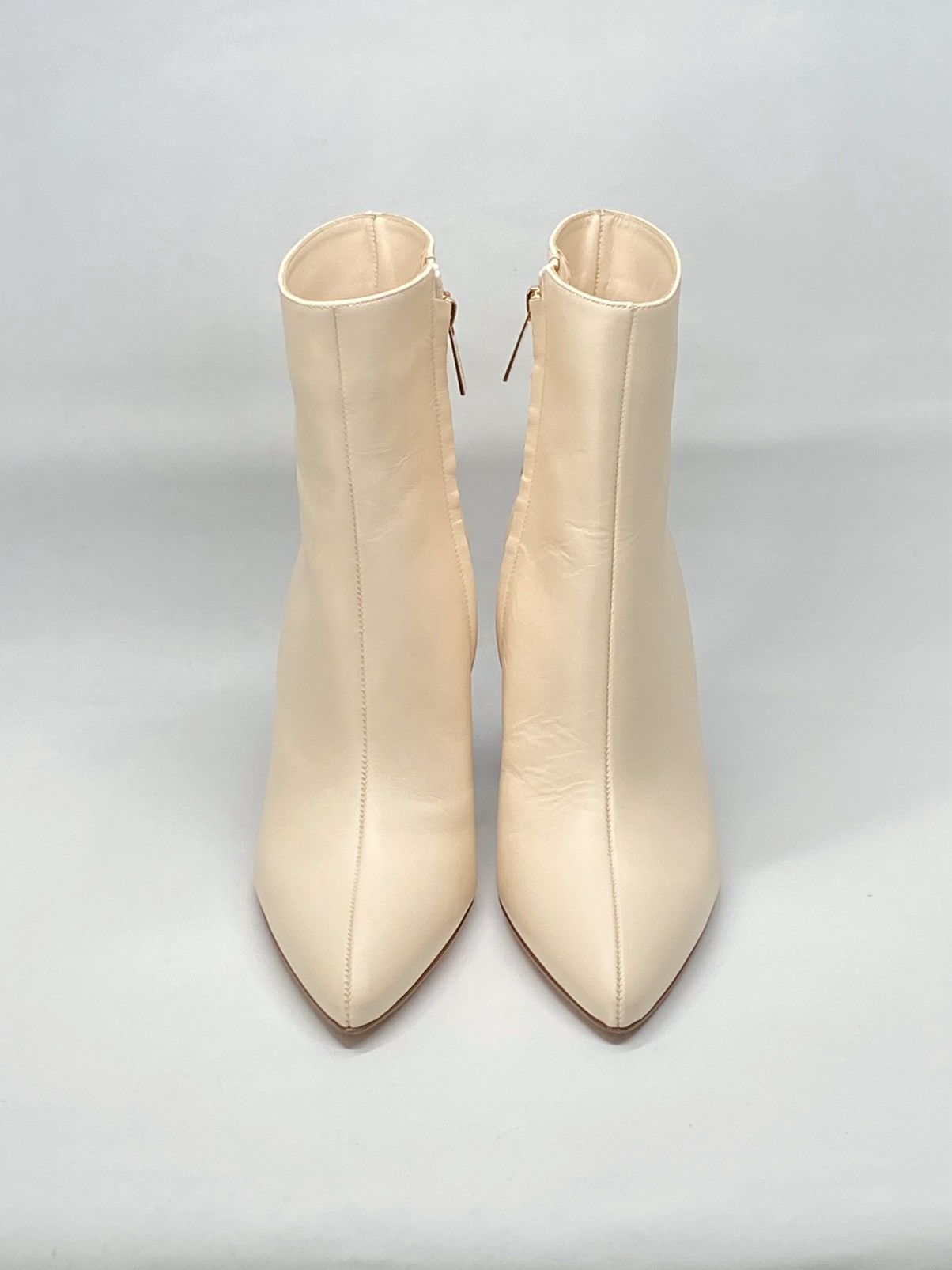 Gabriela Hearst Gabriela Hearst Rio Ankle Boot in Cream Leather size 39.5 Size US 9.5 / IT 39.5 - 4 Thumbnail