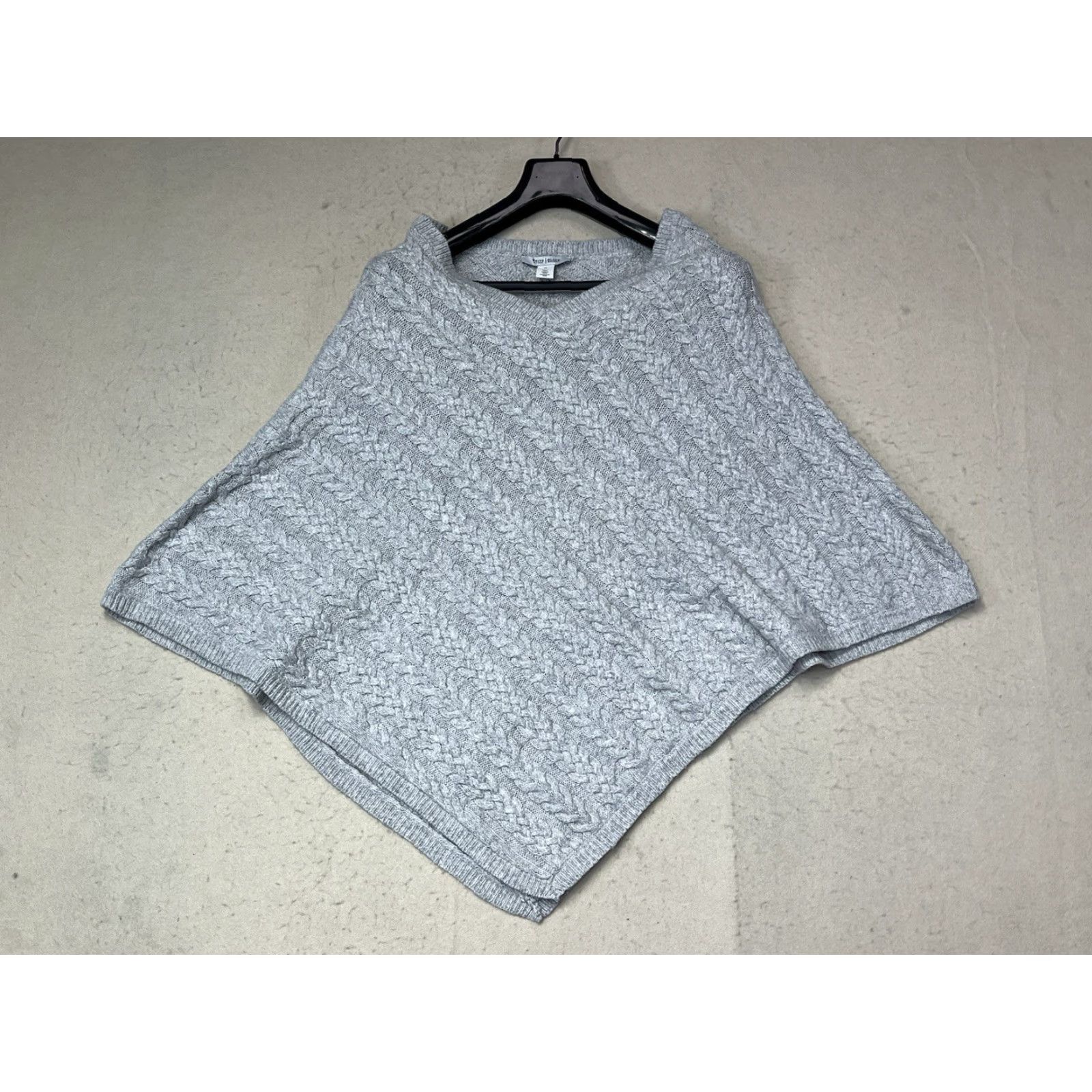 White House Black Market White House Black Market WHBM Gray Poncho Sweater Medium Size M / US 6-8 / IT 42-44 - 2 Thumbnail