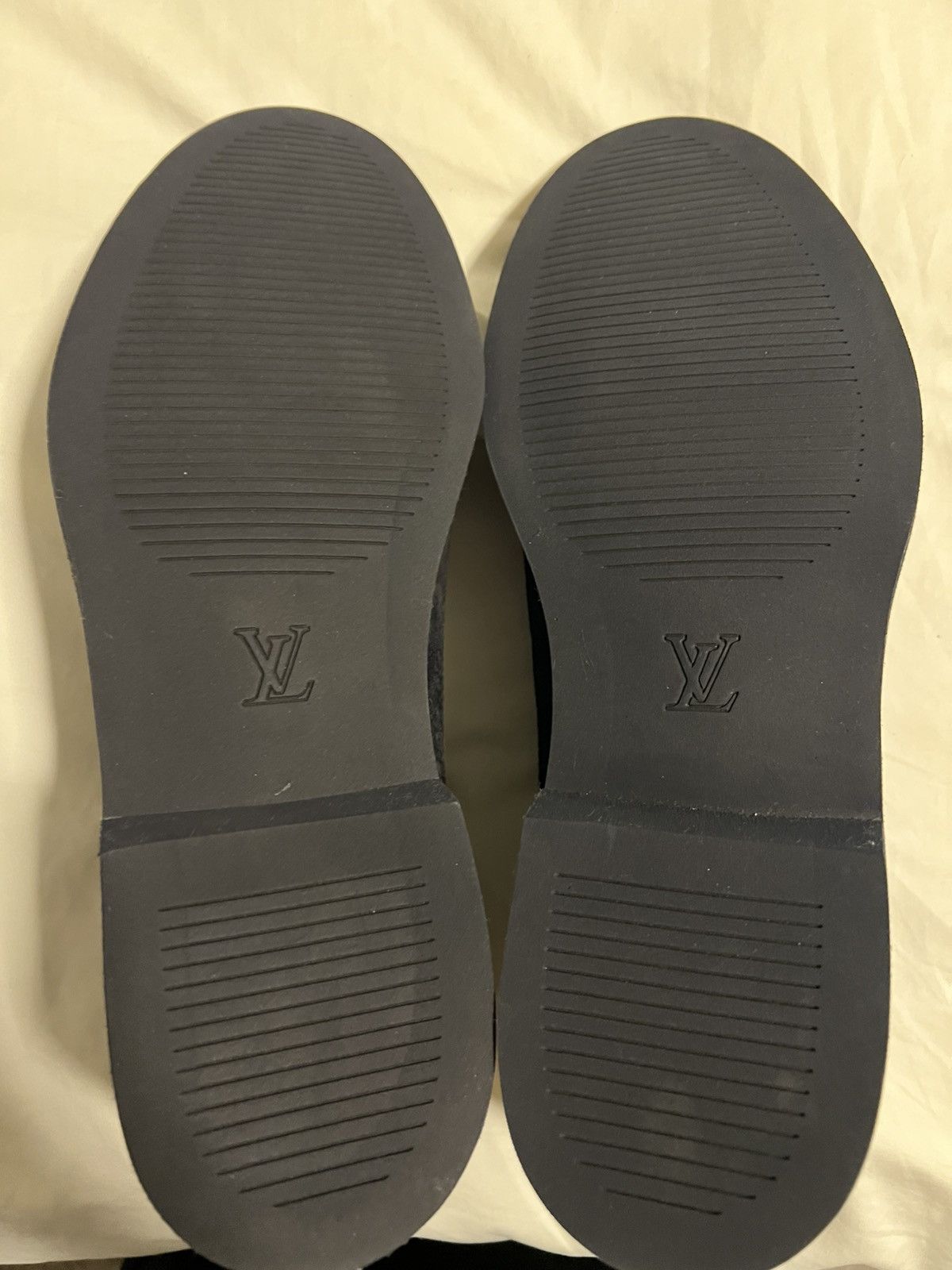 Louis Vuitton Louis Vuitton Dark Blue Suede Derby Dress Shoes Size 10USMen Size US 10 / EU 43 - 5 Thumbnail