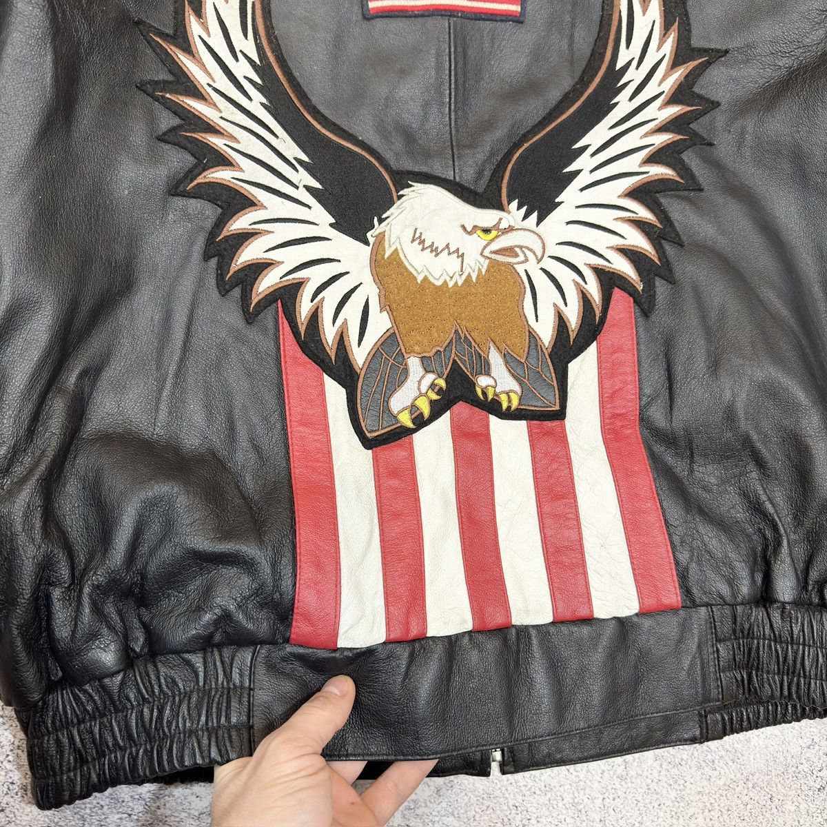 Other Vintage Mens Leather Bomber Jacket USA XL size Size US XL / EU 56 / 4 - 11 Thumbnail