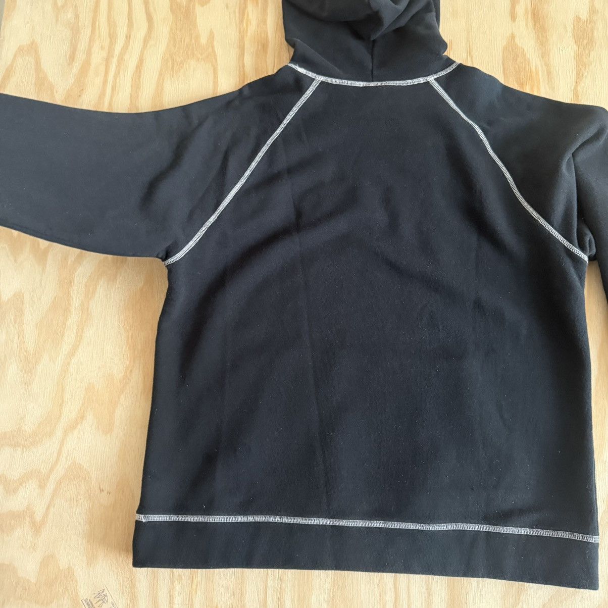 Nautica Vintage Nautica Jeans Hoodie Black Spell Out Pullover Mens Size US L / EU 52-54 / 3 - 8 Thumbnail