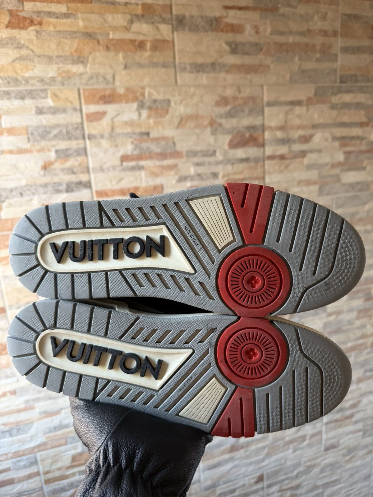 Louis Vuitton Louis Vuitton Hi-Top Trainer Sneakers SS19 Size US 10 / EU 43 - 17 Thumbnail
