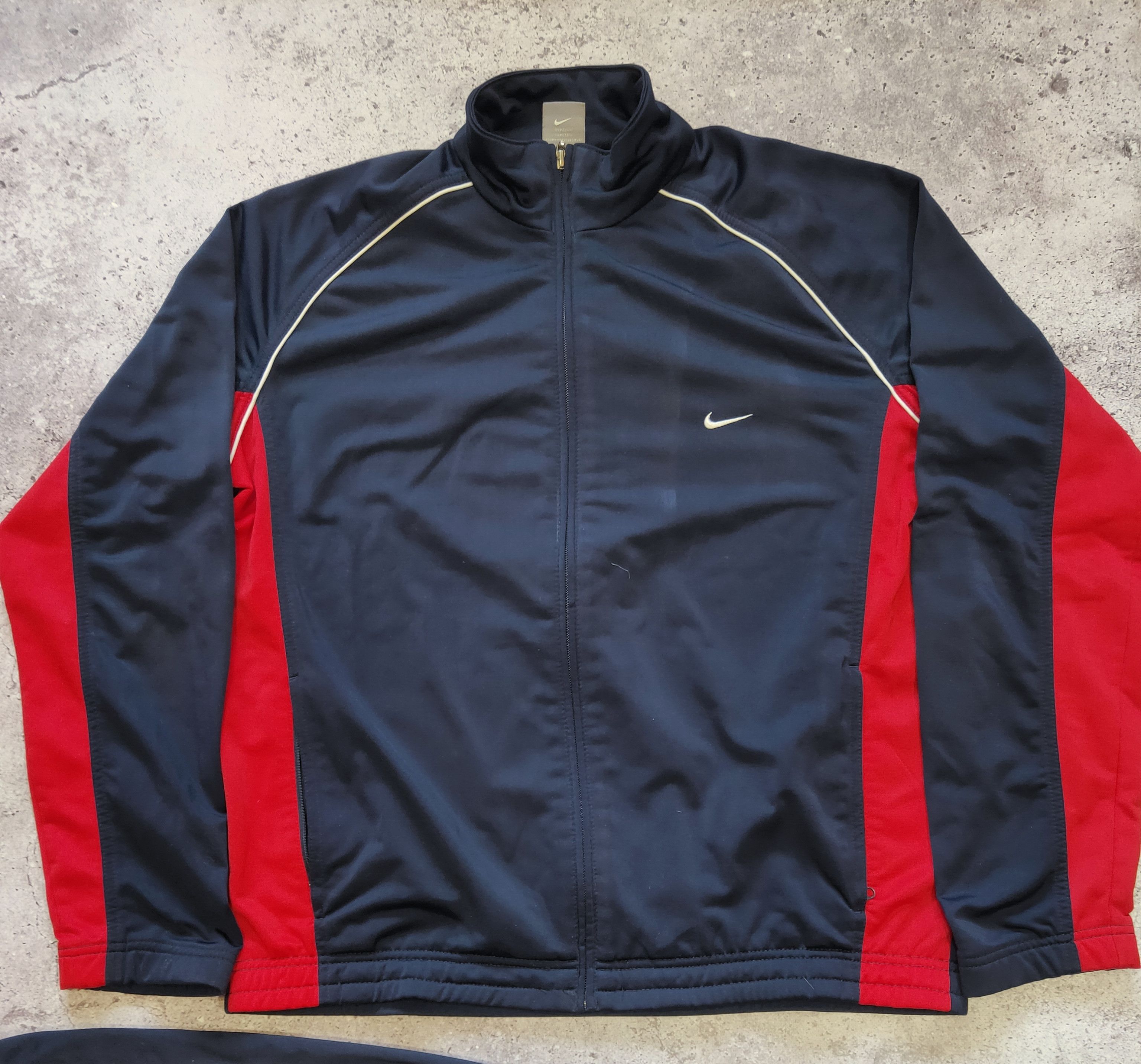 Nike × Vintage Vintage Nike Tracksuit Suit Jacket And Pants 90s Swoosh Size US L / EU 52-54 / 3 - 2 Thumbnail
