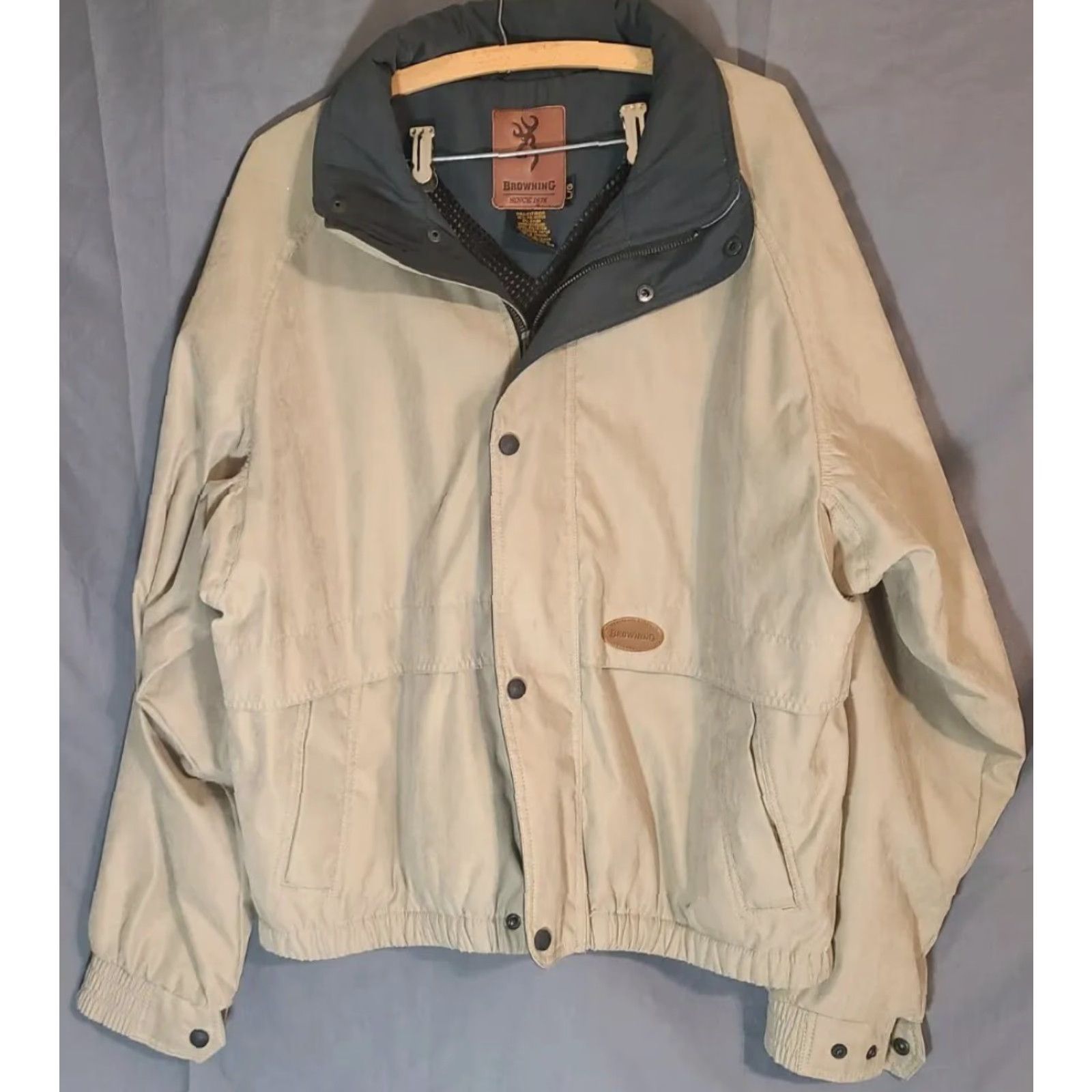Vintage Browning Ventured Full Zip Bomber Jacket Mens Large Brown Vintage Poly/Nylon Casual Winter Spring Fall Size US L / EU 52-54 / 3 - 2 Thumbnail