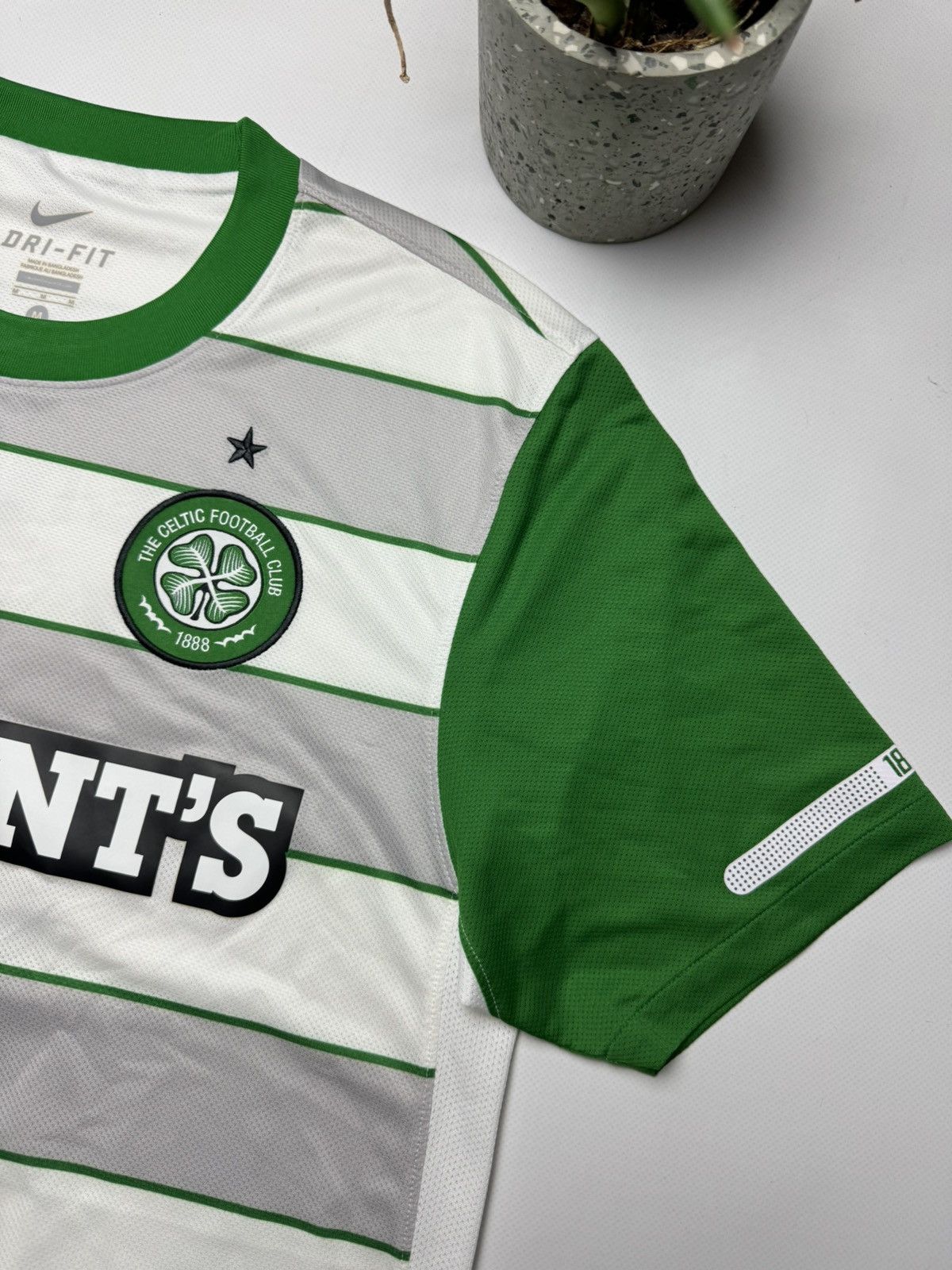 Nike Rare Celtic Nike soccer jersey #18 Lennon y2k Size US M / EU 48-50 / 2 - 8 Thumbnail