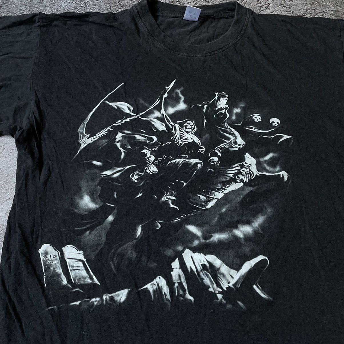 Vintage Vintage Y2K Goth Graphic Tee Black Oversized Distressed XL Size US XL / EU 56 / 4 - 5 Thumbnail