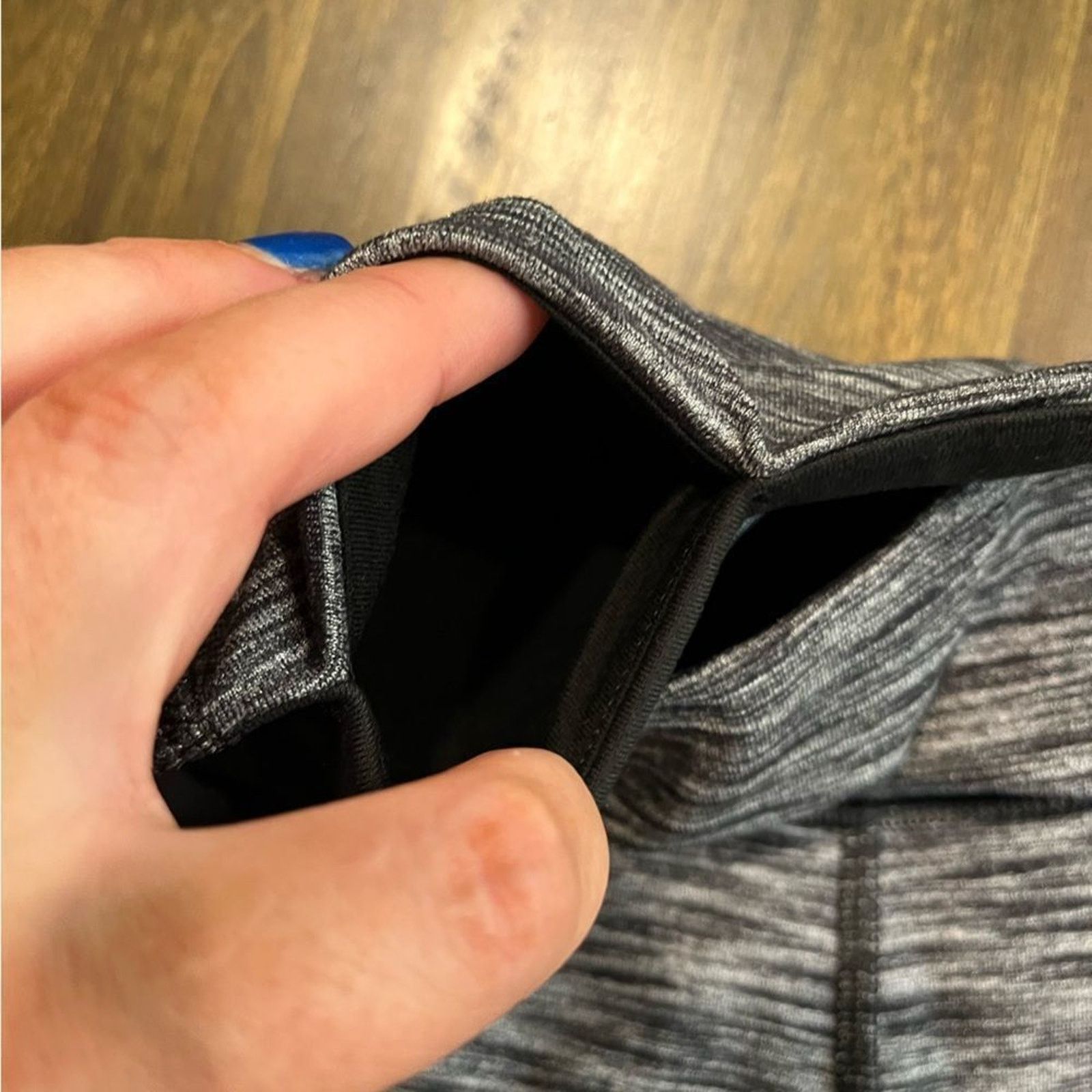 Victoria's Secret NWOT Victoria's Secret Athletic Capri Length Leggings - SM Size 26" / US 2 / IT 38 - 5 Thumbnail