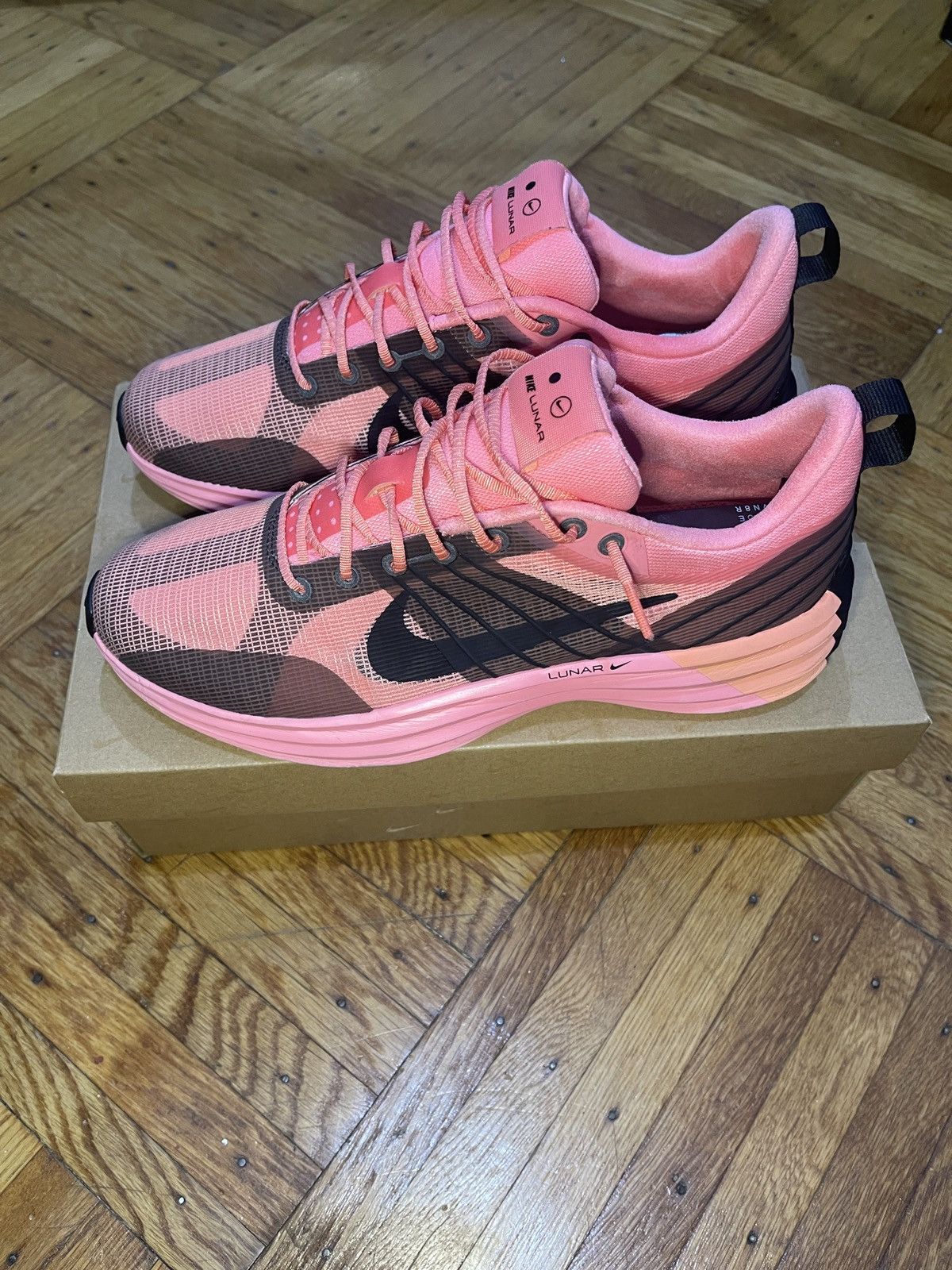 Nike Men's Nike Lunar Roam Premium Pink Gaze Size US 8.5 / EU 41-42 - 2 Thumbnail