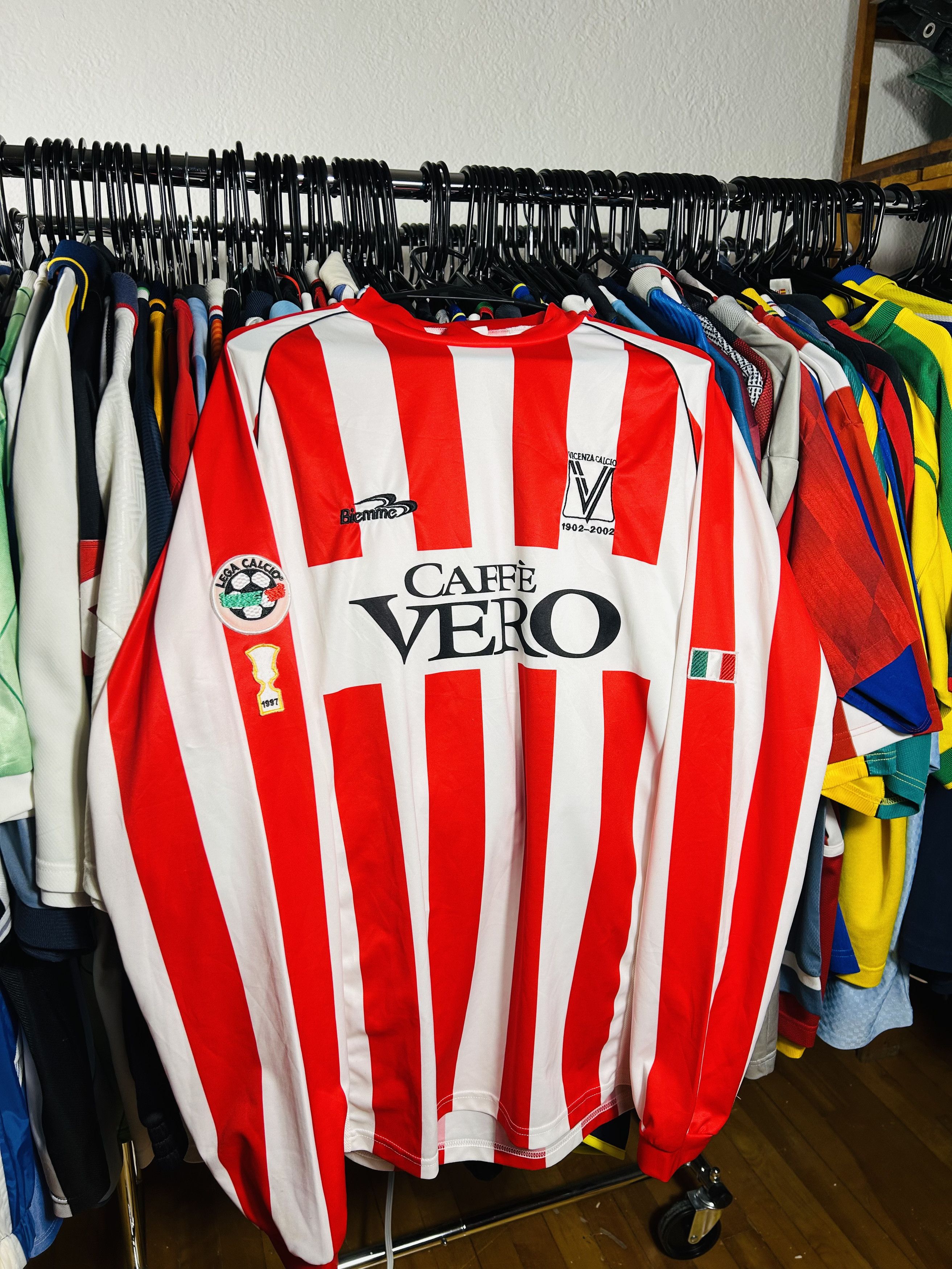 Other Vicenza Calcio 2002/03 Home Match issue/worn jersey Size US XL / EU 56 / 4 - 1 Thumbnail