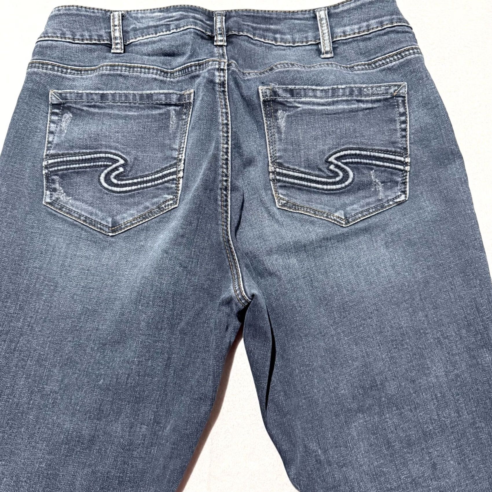 Silver Jeans Co. VINTAGE Silver Jeans Women’s Blue Denim Mid Rise Classic Straight Fit Zip Fly 34x29 Jeans Women Blue 90s Boys Girls Size 24" / US 00 / IT 34 - 4 Thumbnail