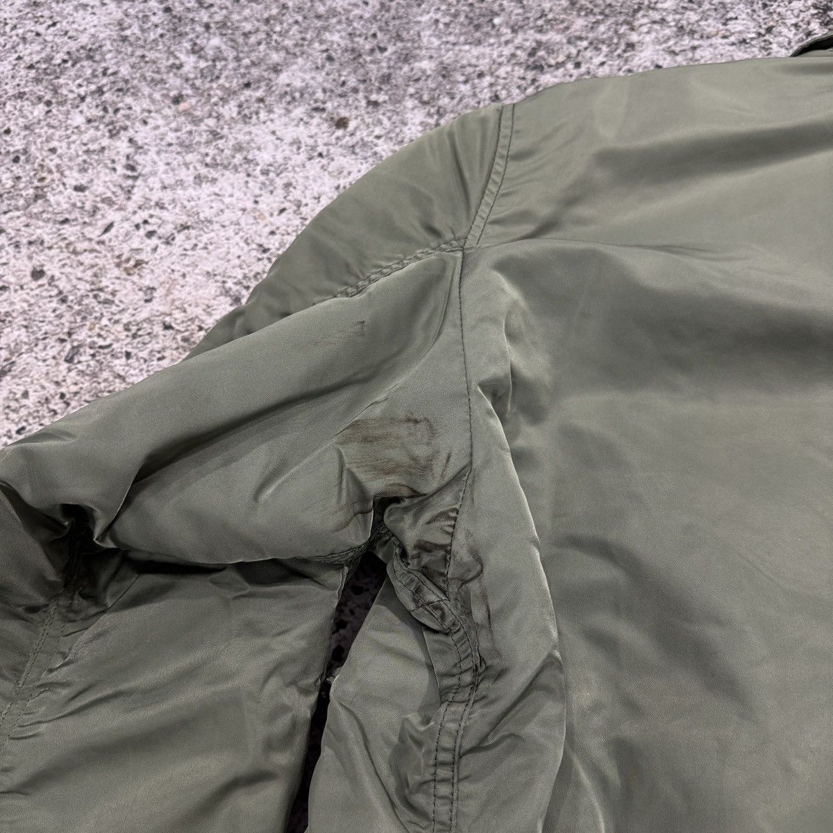 Vintage 1980s Faded Thrashed CWU 45-P Flight Bomber Jacket Size US L / EU 52-54 / 3 - 15 Thumbnail