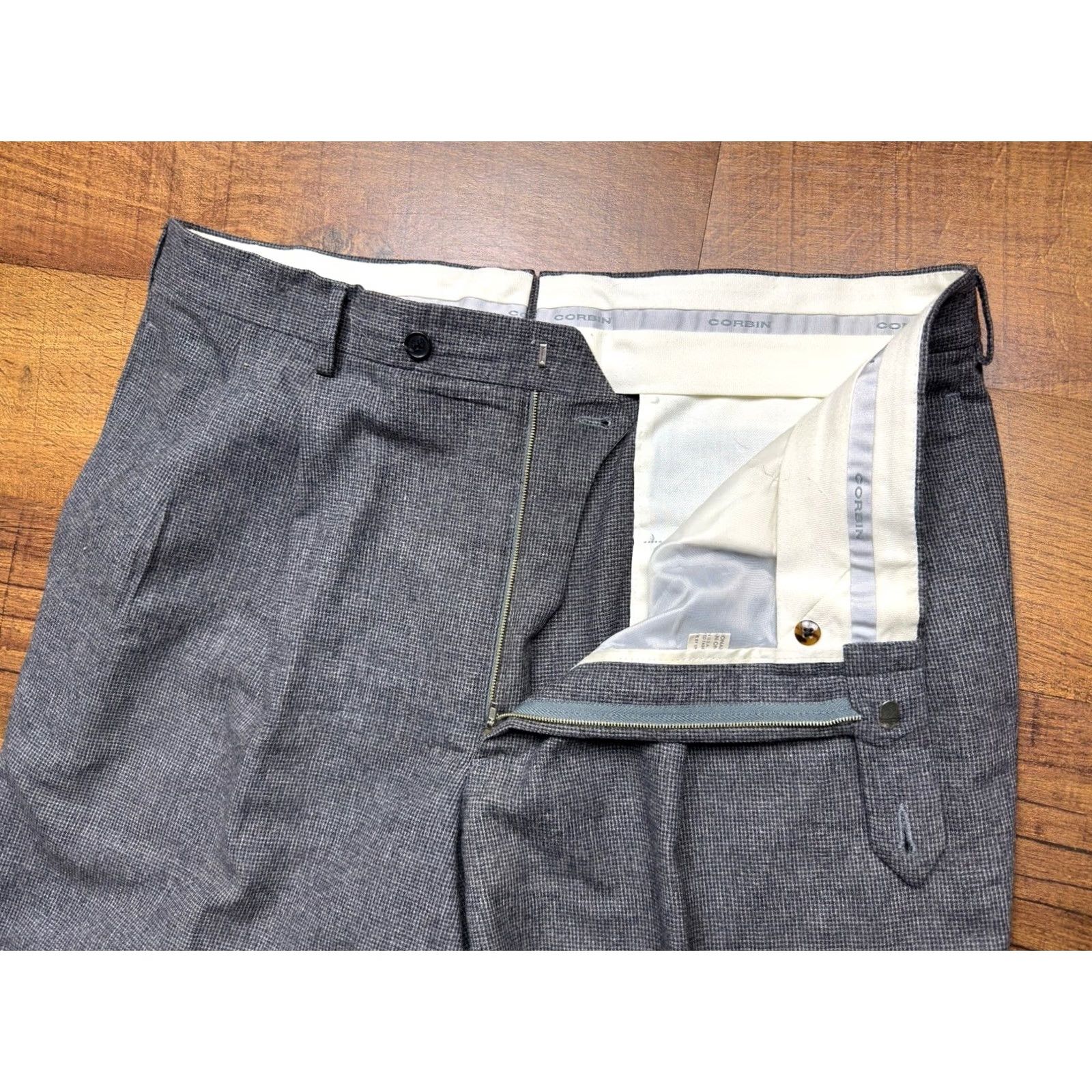 Vintage VINTAGE Corbin Pants Mens 38 Gray Wool Micro Check trousers Pleated Cuffed Men 38X28 Size US 38 / EU 54 - 5 Thumbnail