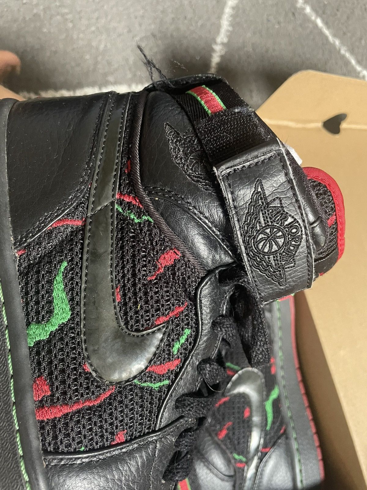 Jordan Brand × Nike A Tribe Called Quest 2008 Air Jordan 1 Size US 9.5 / EU 42-43 - 2 Thumbnail