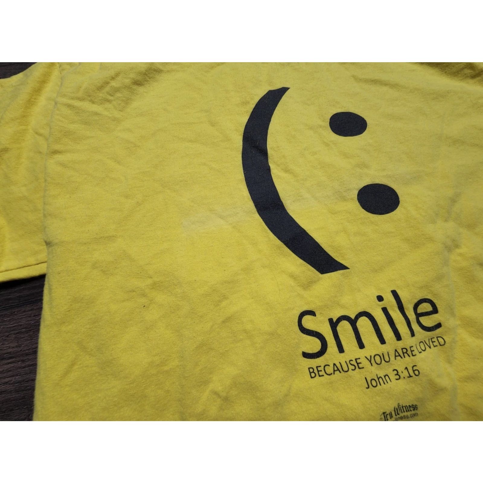 Vintage VINTAGE 1990s Smile Jesus Truth Witness Religious T-Shirt Mens L Yellow Crew Neck Short Sleeve Distressed Graphic Print Size US L / EU 52-54 / 3 - 3 Thumbnail