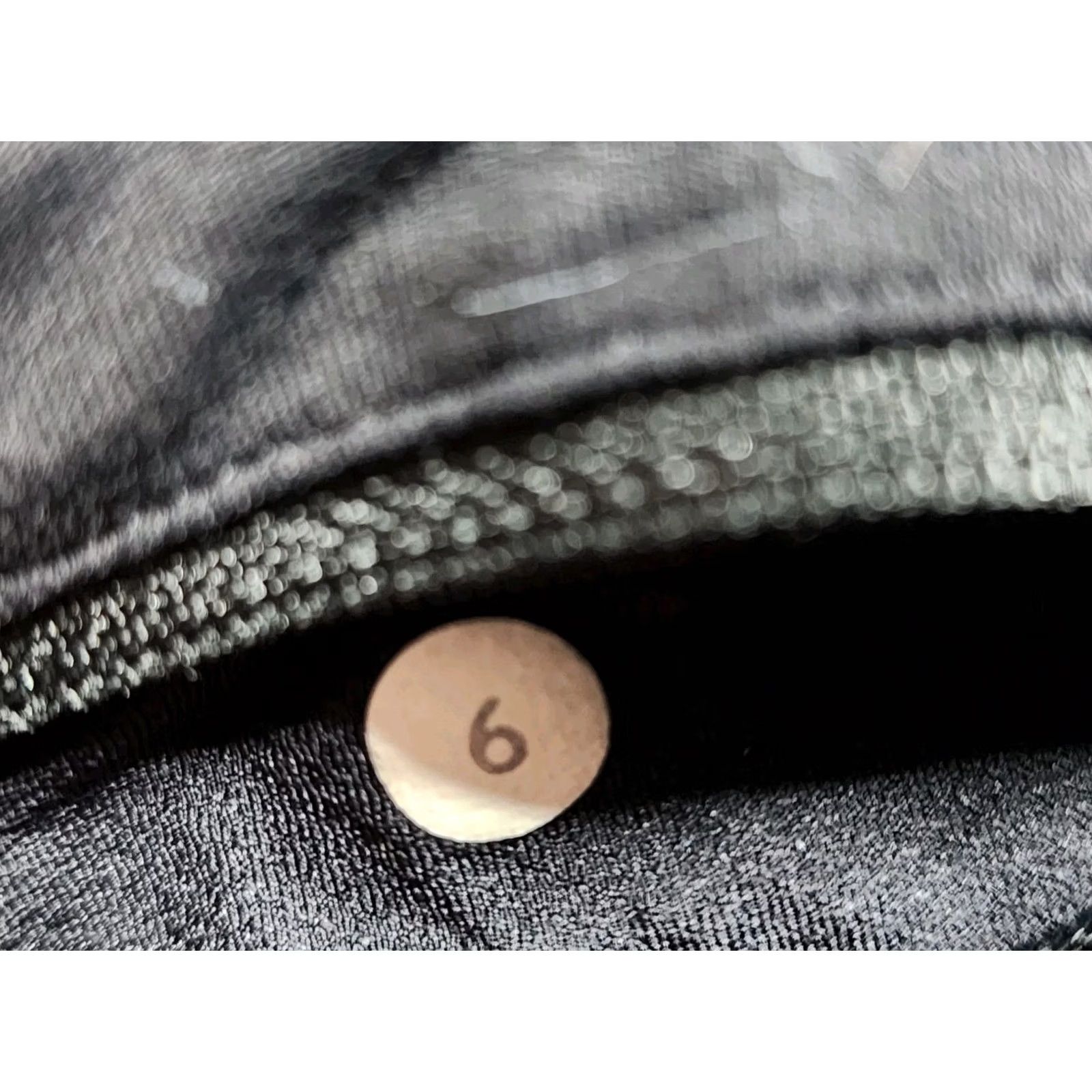 Lululemon Lululemon Crop Leggings Women's 6 Black Distressed Athletic Comfort Compression Easy Care Activewear Pants Size 28" / US 6 / IT 42 - 6 Thumbnail