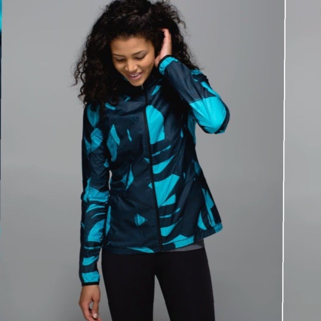 Lululemon Lululemon Backpack It Jacket Blue 2 Women Basic Jacket Polyester Peacock Blue Size XS / US 0-2 / IT 36-38 - 2 Thumbnail