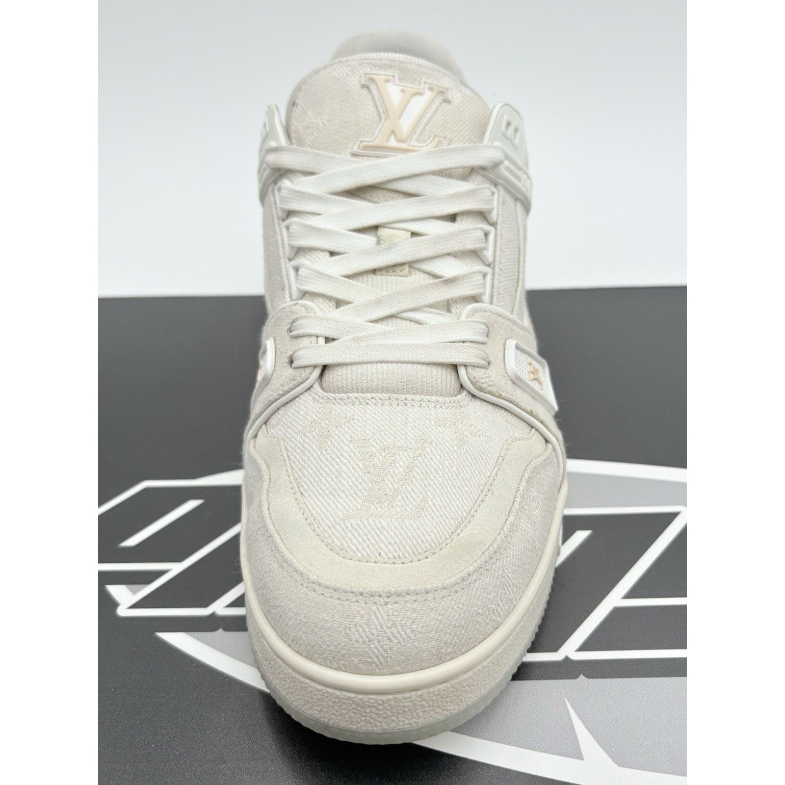 Louis Vuitton Louis Vuitton Trainer Denim ' Beige ' | GREAT CONDITION Size US 10 / EU 43 - 11 Thumbnail