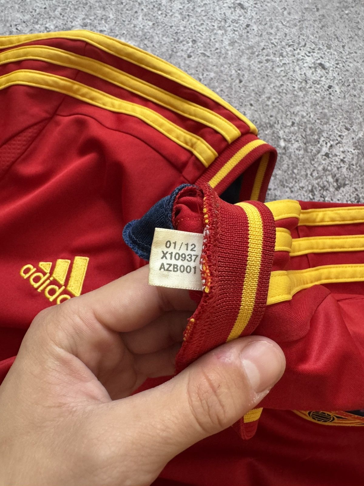 Adidas 🔥ADIDAS SPAIN EURO 2012 HOME SOCCER JERSEY SHIRT Size US L / EU 52-54 / 3 - 12 Thumbnail
