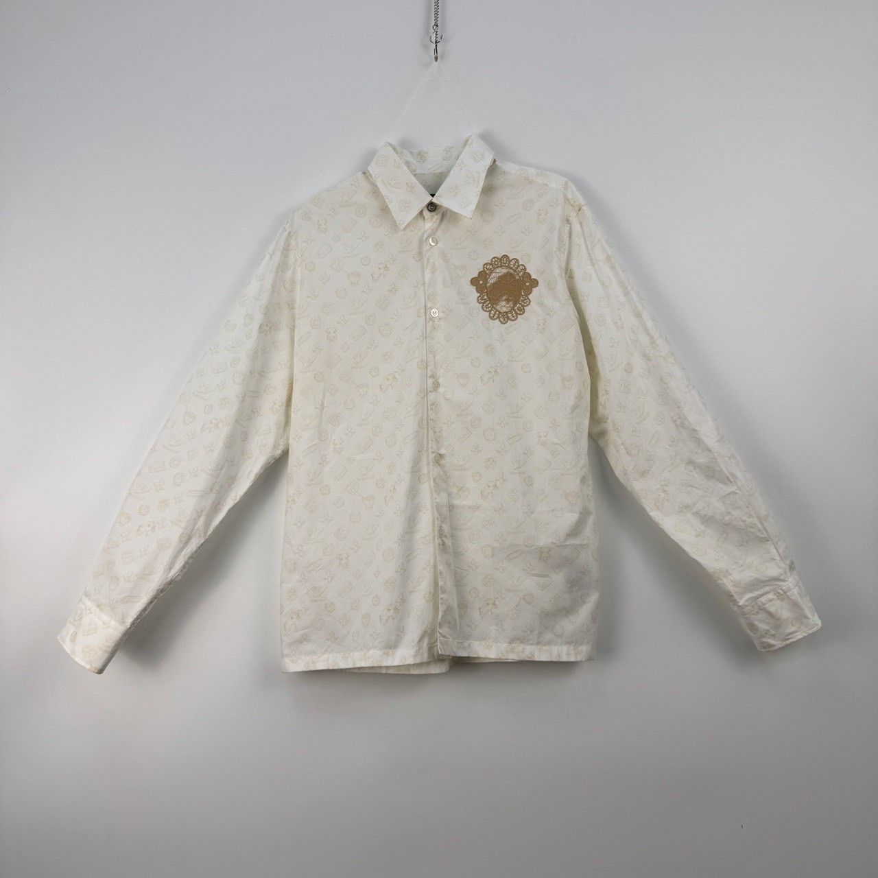 Louis Vuitton Louis Vuitton Beige shirt with full printed logo and embroi Size US S / EU 44-46 / 1 - 3 Thumbnail