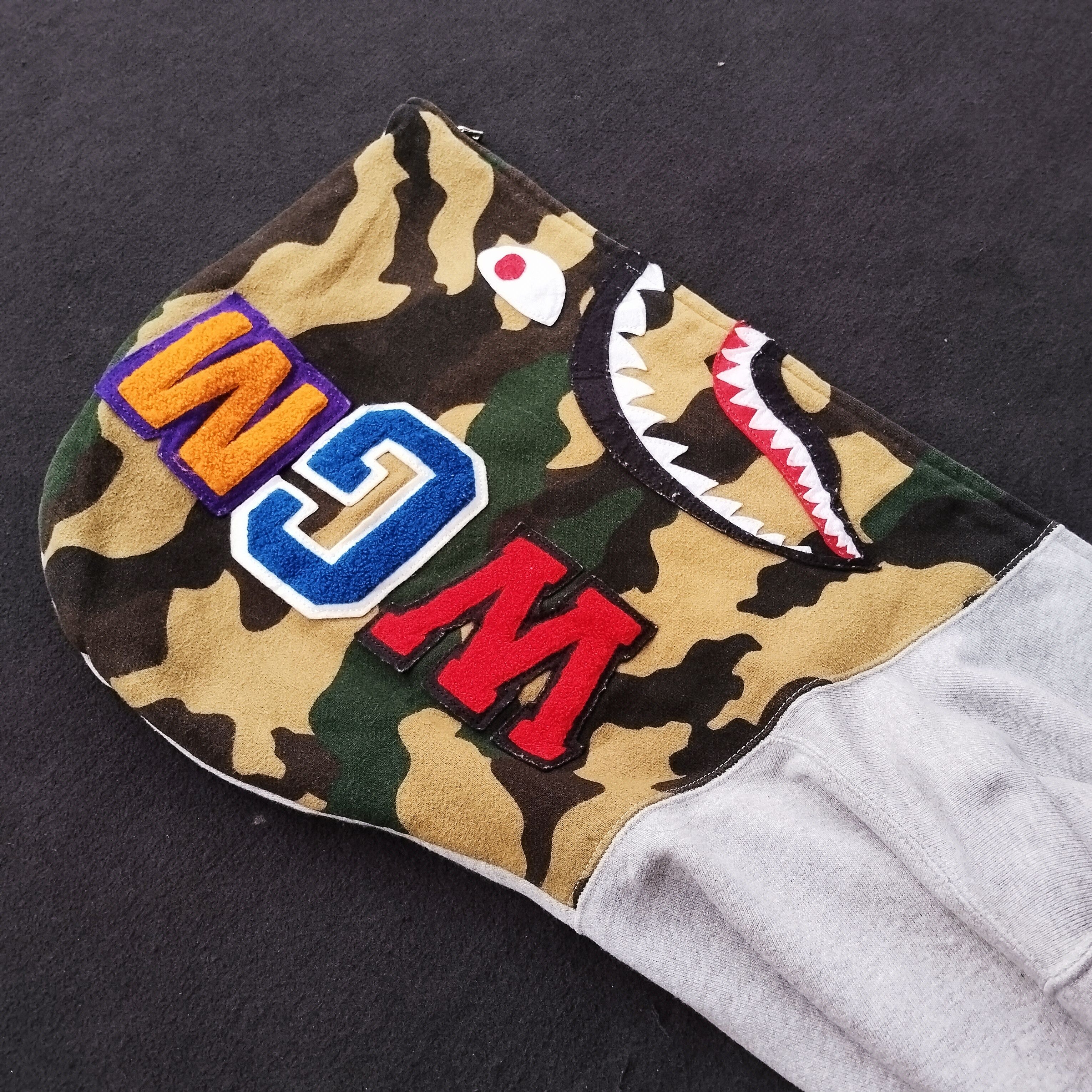 Bape 2010 Bape Land 1st Anniversary Shark Full Zip Hoodie Size US M / EU 48-50 / 2 - 3 Thumbnail
