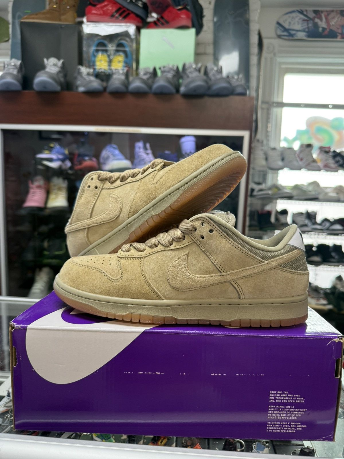 Nike Nike SB Dunk Low ‘Parachute Beige’ Size US 9 / EU 42 - 1 Thumbnail