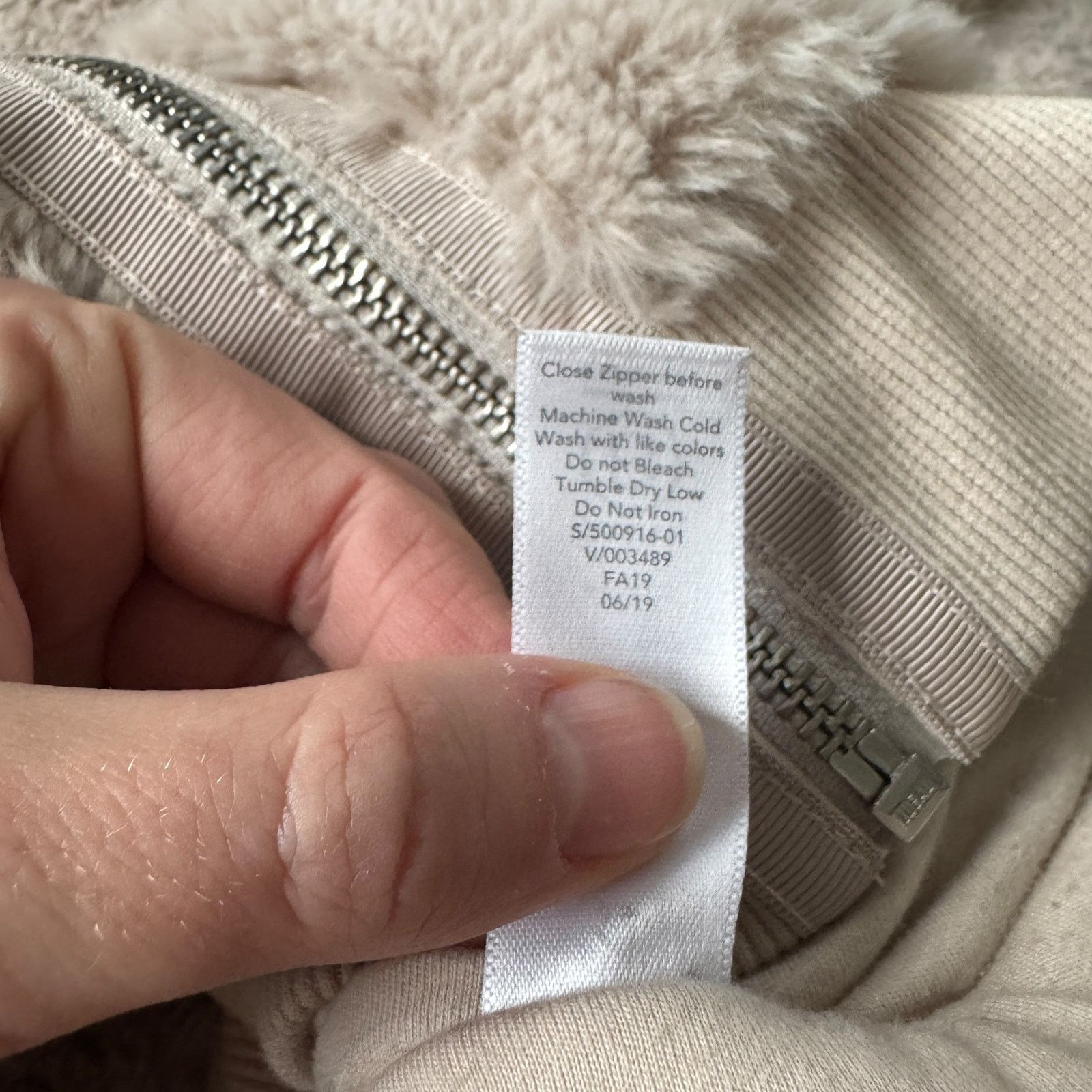 Athleta Athleta Ritual Faux-Fur Jacket Beige Abalone Size XXS / US 00 / IT 34 - 7 Thumbnail