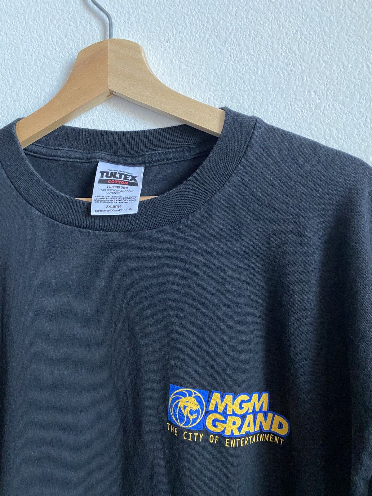 Vintage Vintage 90s MGM Grand Directors Cut Movie Tee Size US XL / EU 56 / 4 - 4 Thumbnail