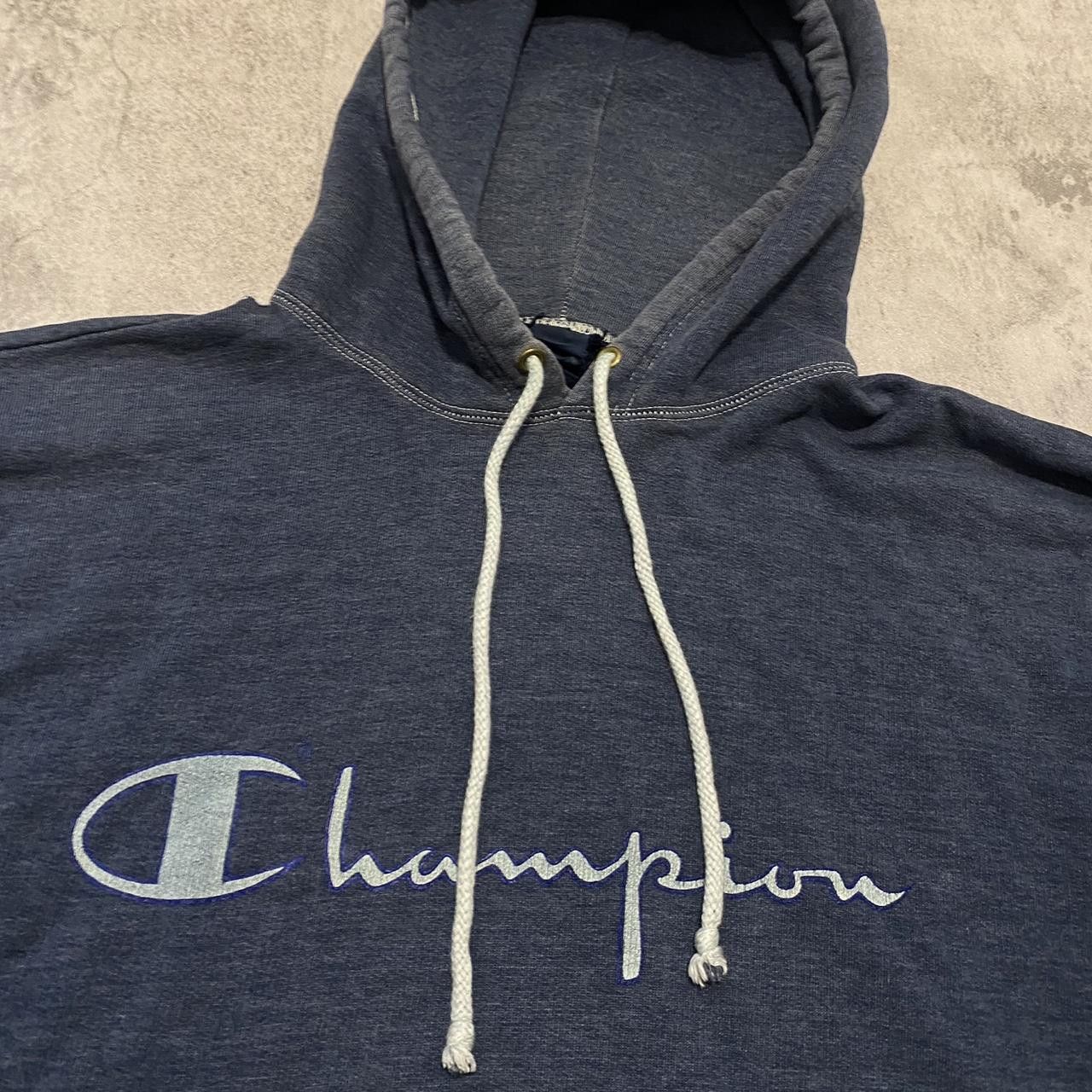 Champion Navy blue hoodie with a relaxed fit hoodie Vintage Size US M / EU 48-50 / 2 - 3 Thumbnail