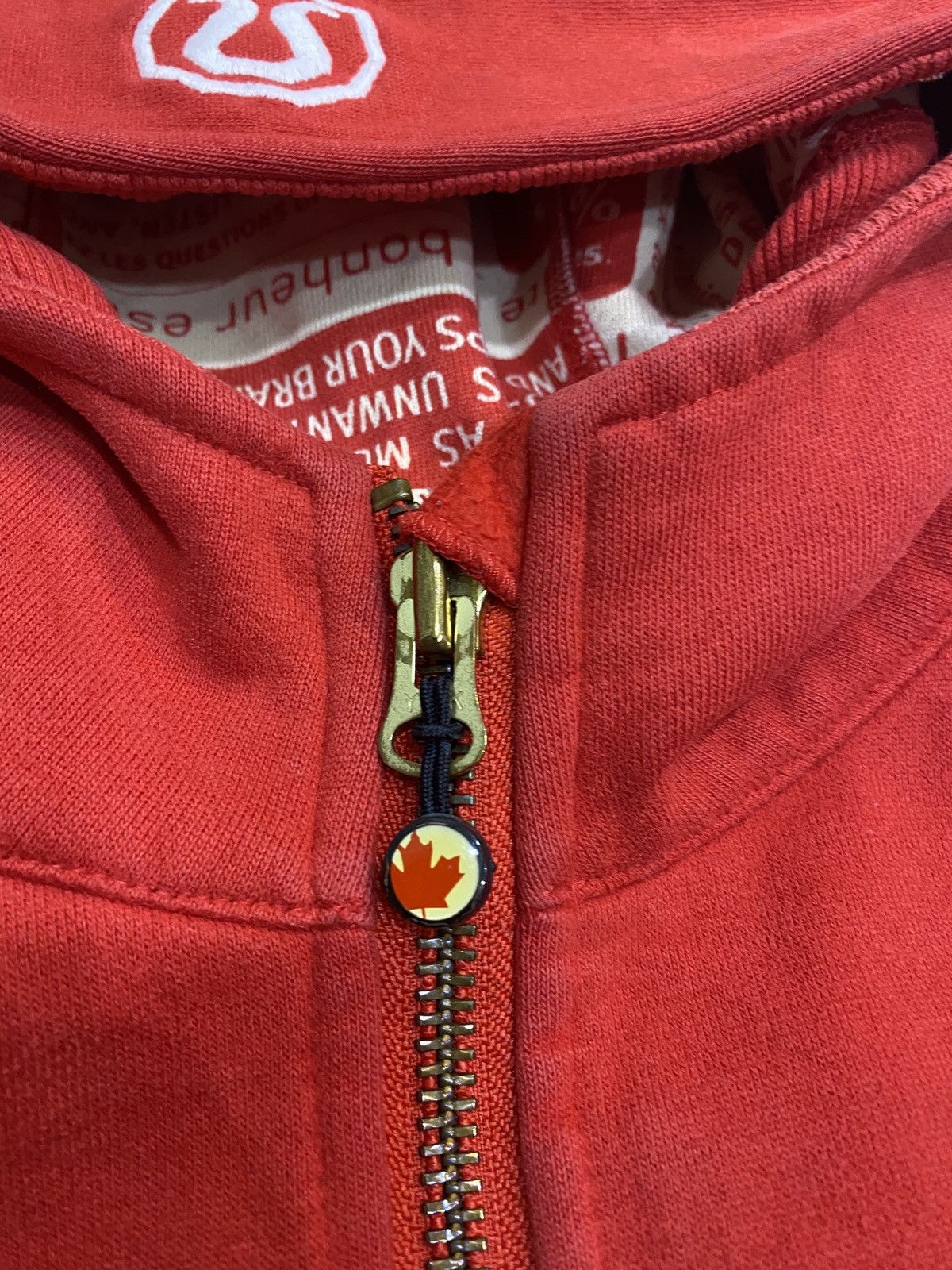 Lululemon Lululemon Vintage 2010 Vancouver Winter Olympics SE Size US M / EU 48-50 / 2 - 4 Thumbnail