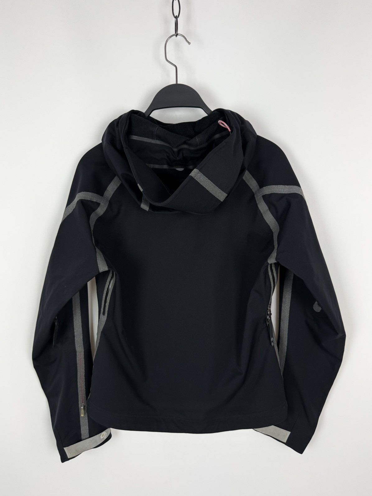 Mountain Hardwear Mountain Hardwear Conduit Soft-Shell Women’s Jacket Size XS / US 0-2 / IT 36-38 - 18 Thumbnail