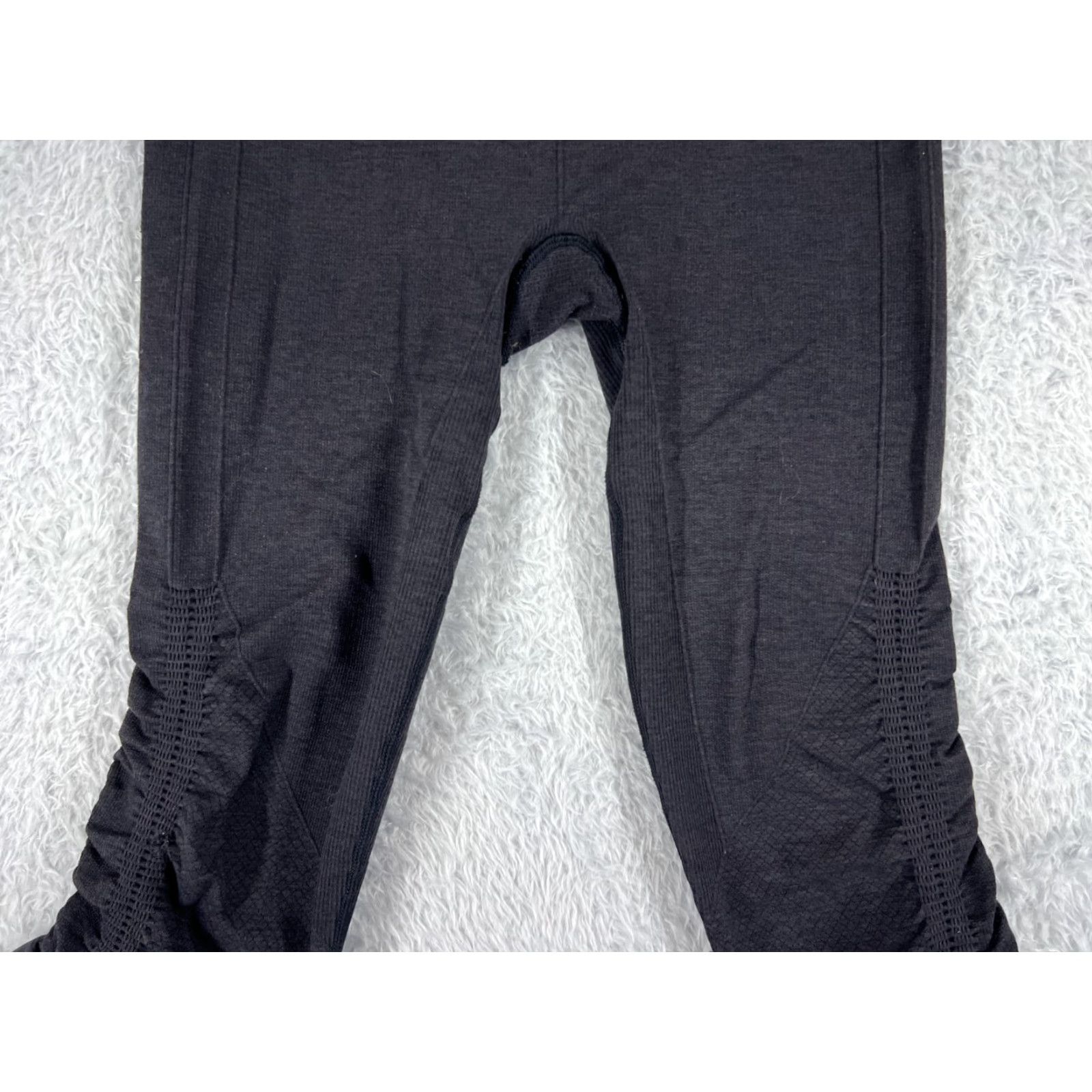 Lululemon Lululemon Pants Womens 2 Gray In The Flow Crop Ruched Gym Yoga Cropped Stretch Straight 2 Regular Womens Size 26" / US 2 / IT 38 - 3 Thumbnail