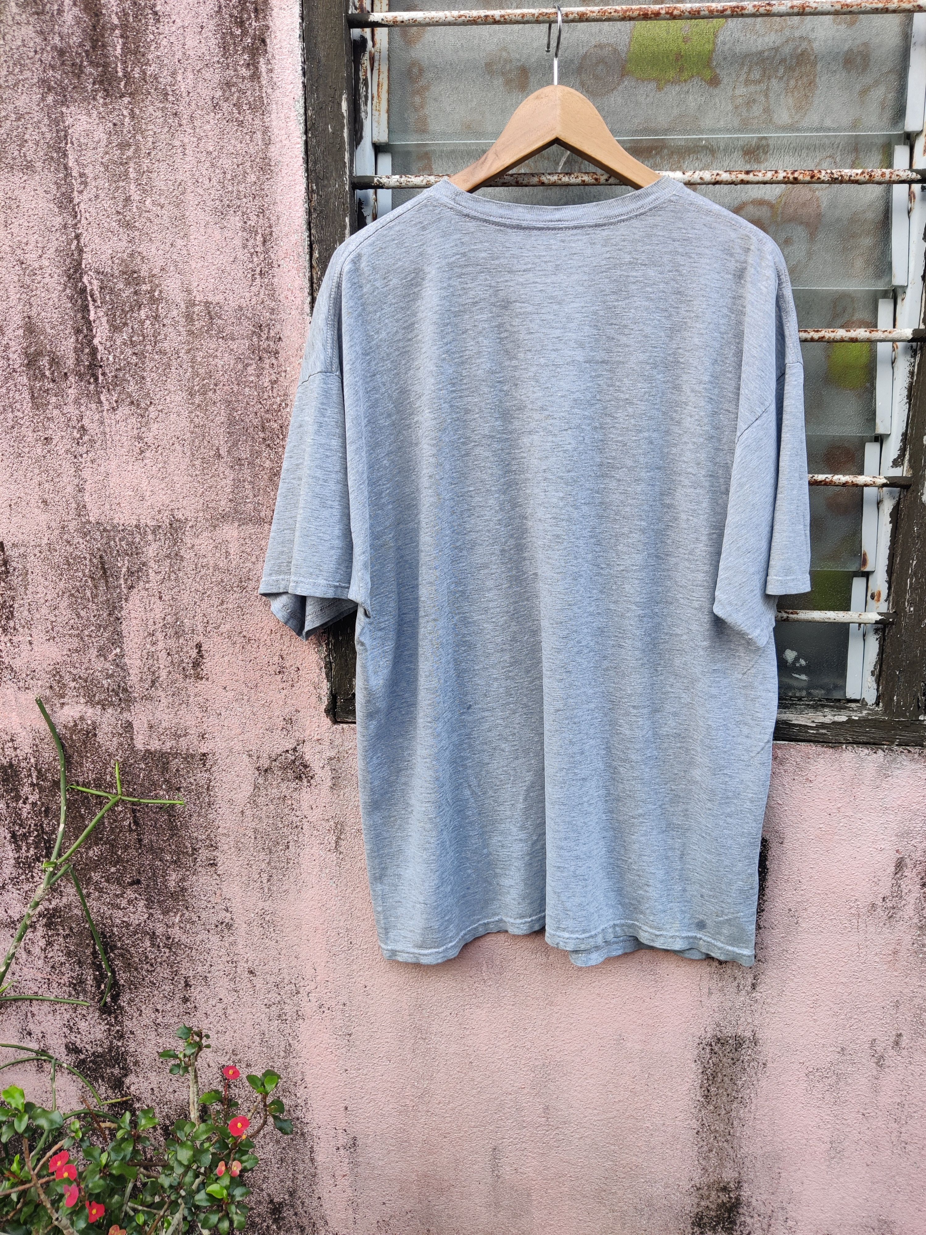 Nike Vintage Nike My Swoosh Bigger Than Yours Brand T-Shirt Size US L / EU 52-54 / 3 - 3 Thumbnail