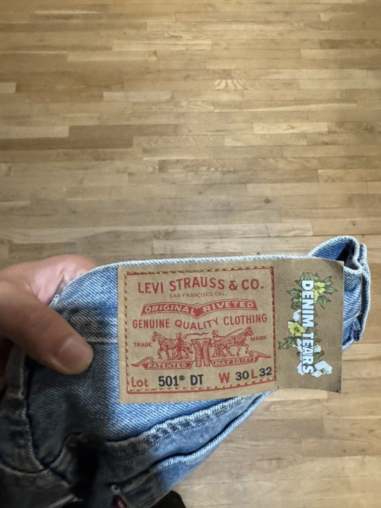 DENIM TEARS Denim Tears x Levi’s Cotton Wreath Light Wash Jeans Size US 30 / EU 46 - 3 Thumbnail