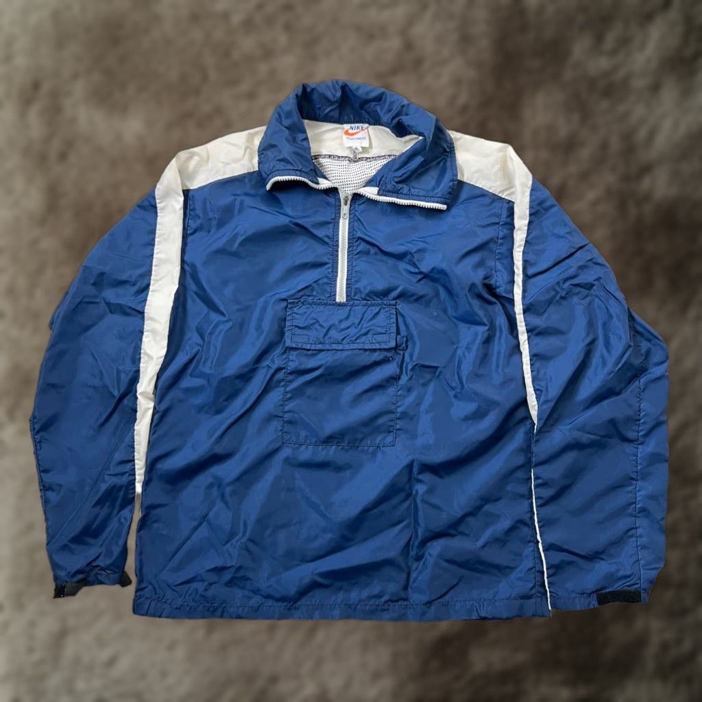 Nike VINTAGE Nike Windbreaker Jacket Nike Air Blue White 80s Windbreaker Mens S Blue Striped Zip Jacket Size US S / EU 44-46 / 1 - 1 Thumbnail