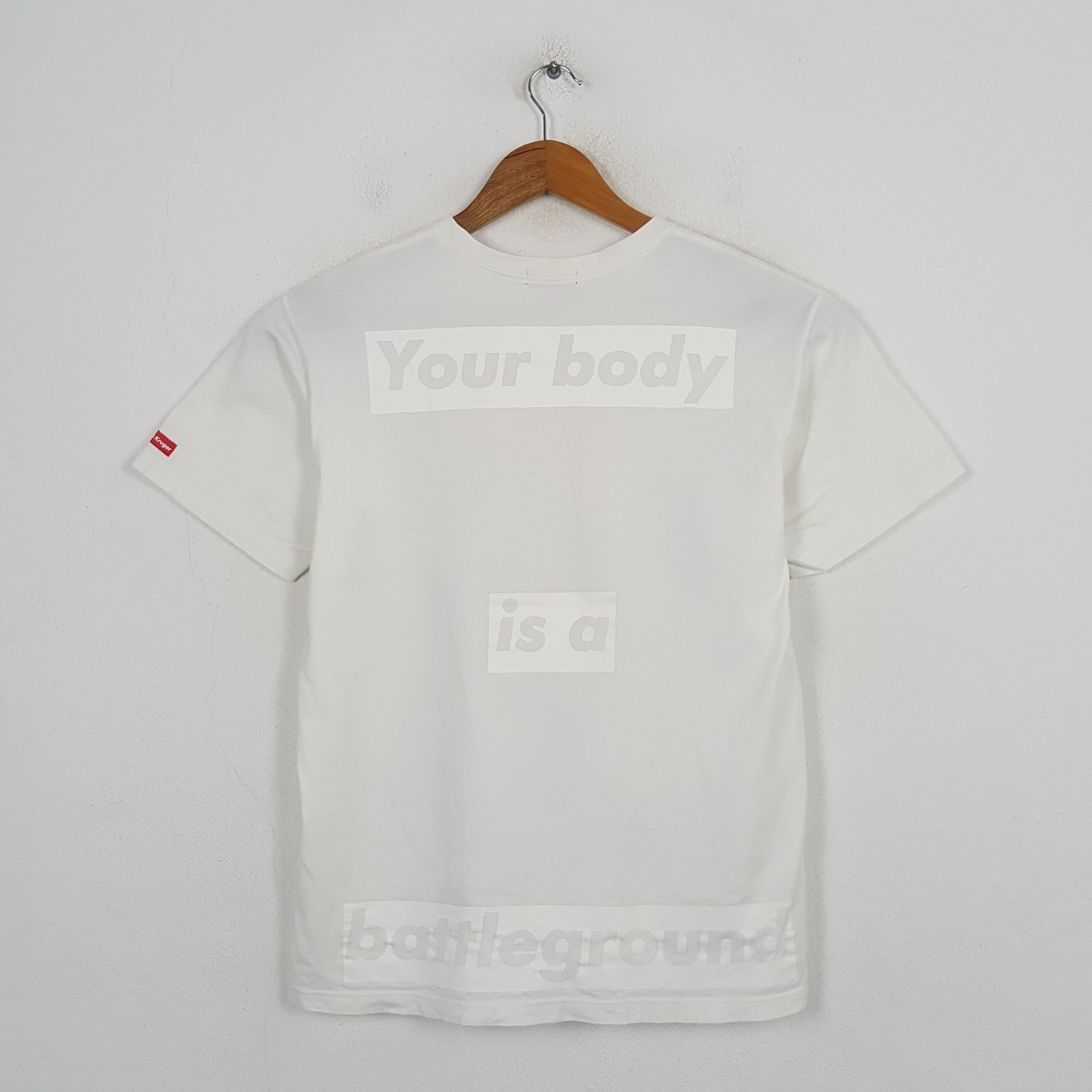 Barbara Kruger Vintage Barbara Kruger American Art Artist T-Shirt C299N80 Size US L / EU 52-54 / 3 - 3 Thumbnail