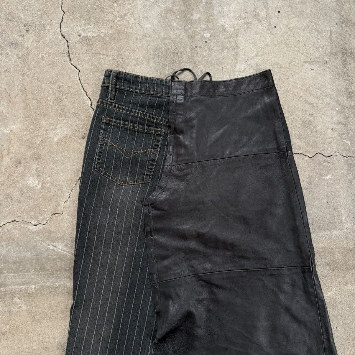 Marithe + Francois Girbaud Vintage Ancora Grunge Split Denim Leather Skirt Size 26" / US 2 / IT 38 - 6 Thumbnail