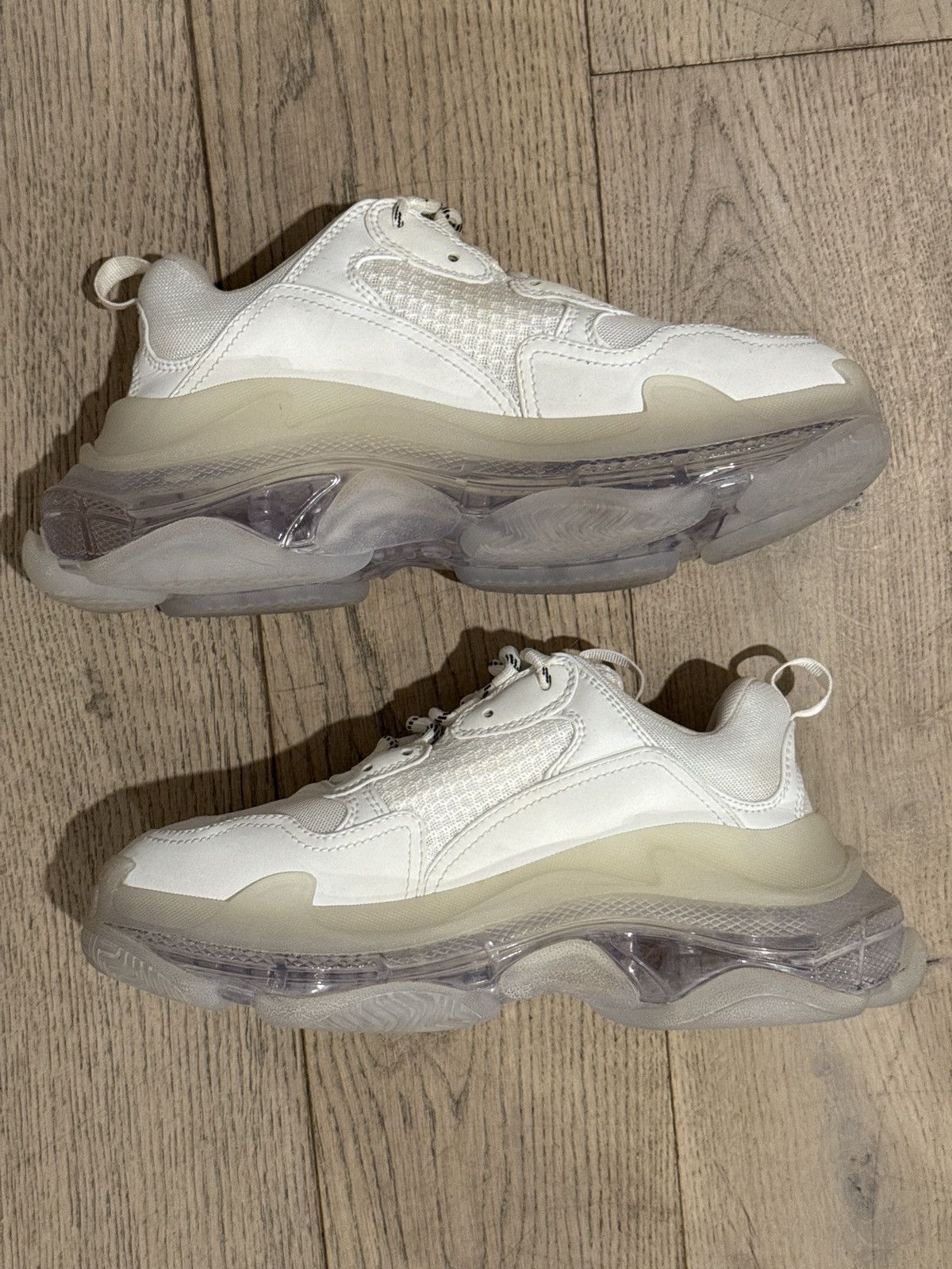 Balenciaga Women’s Balenciaga Triple S Clear Sole Sneaker White Size US 8 / IT 38 - 2 Thumbnail