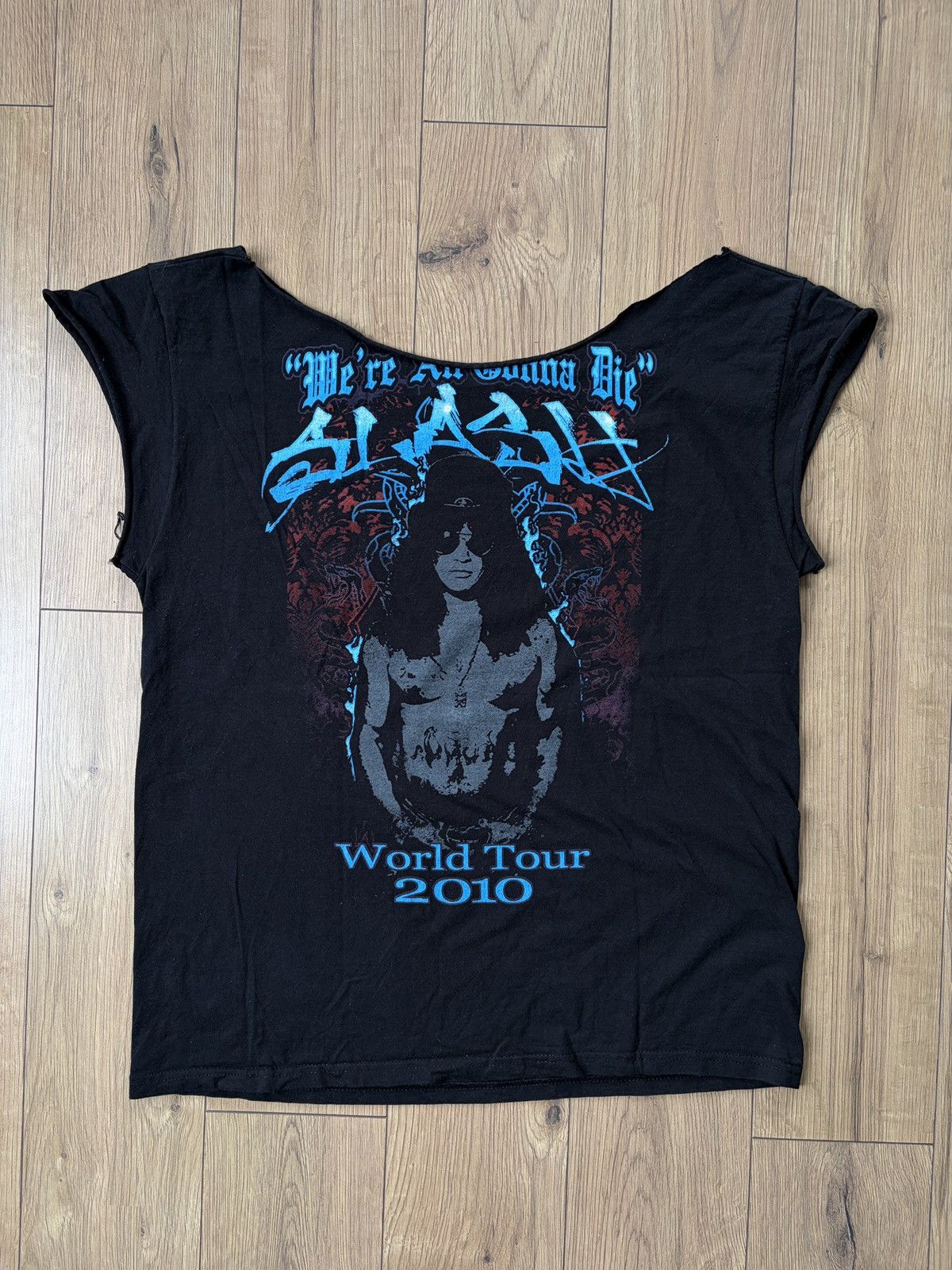 Band Tees SLASH 2010 World Tour Cutted T-shirt Size US XL / EU 56 / 4 - 2 Thumbnail