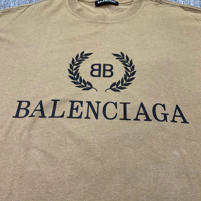 Balenciaga Balenciaga Khaki wheat short-sleeve Size US XS / EU 42 / 0 - 8 Thumbnail