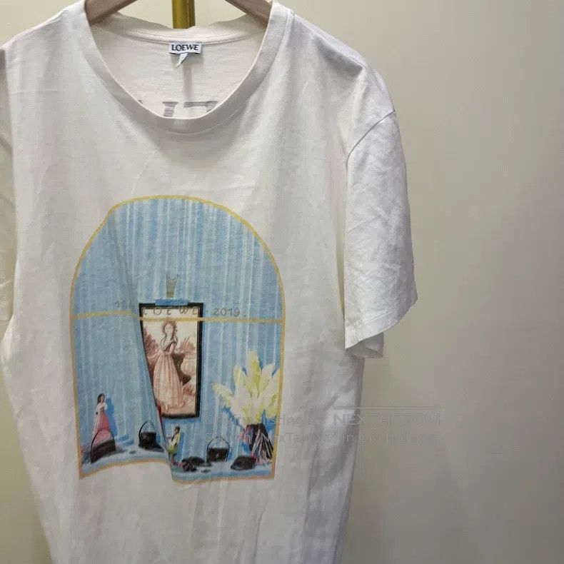 Loewe Loewe White Window Display Oil Painting Print Short Sleeve Size US S / EU 44-46 / 1 - 2 Thumbnail