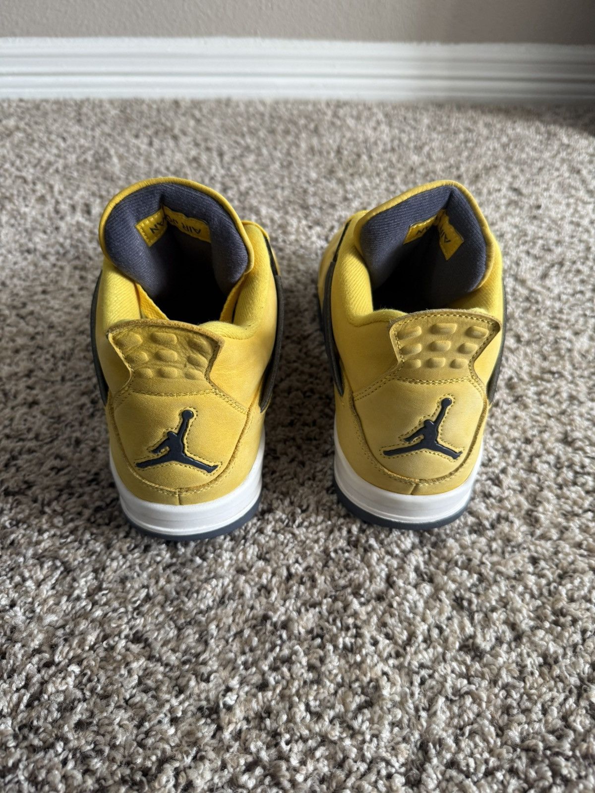 Jordan Brand Air Jordan 4 Retro “Lightning” –Size 9 (Used) | Box Included Size US 9 / EU 42 - 4 Thumbnail