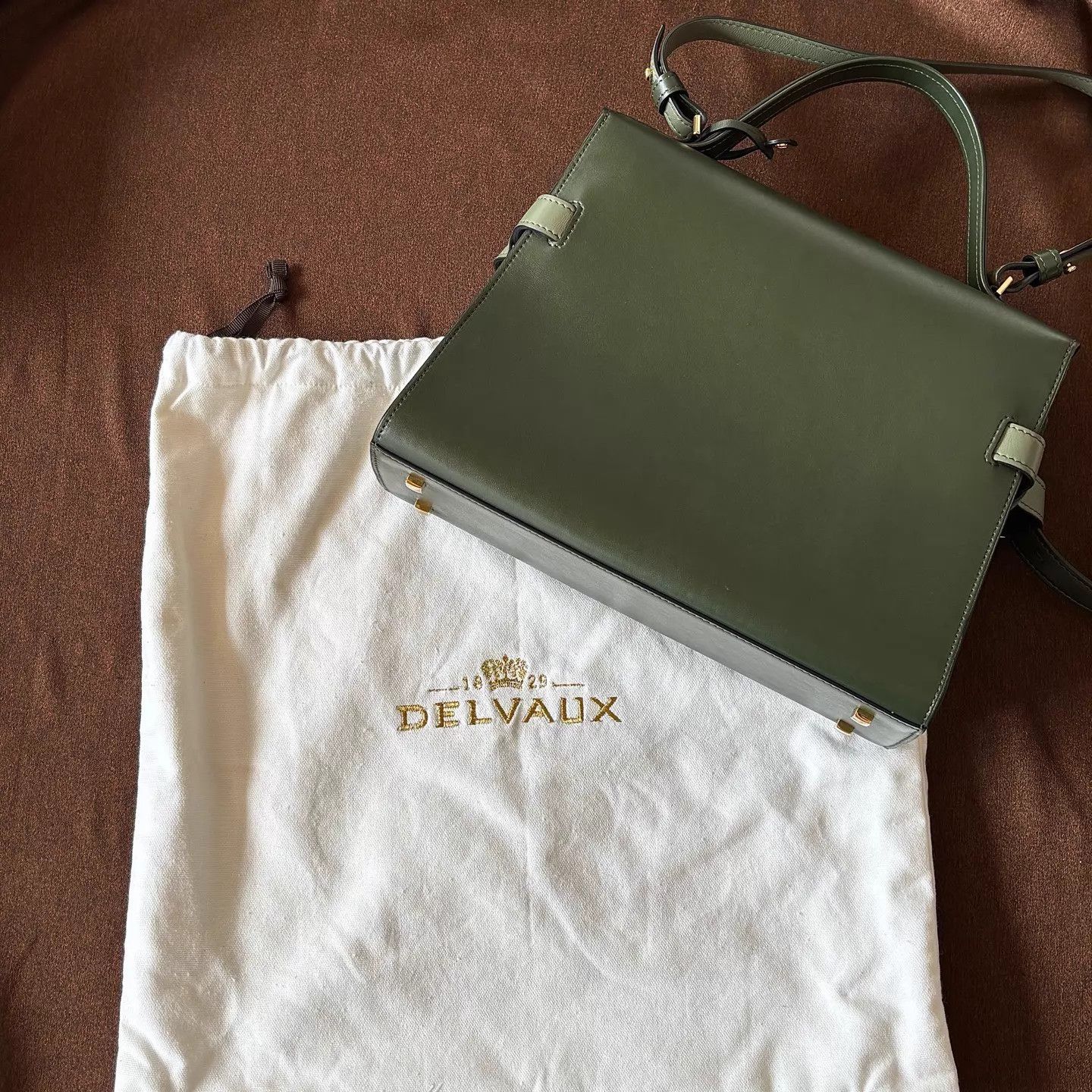 Delvaux Delvaux Tempête MM PineGreen Calfskin Wmn Adjustable Strap Size ONE SIZE - 2 Thumbnail