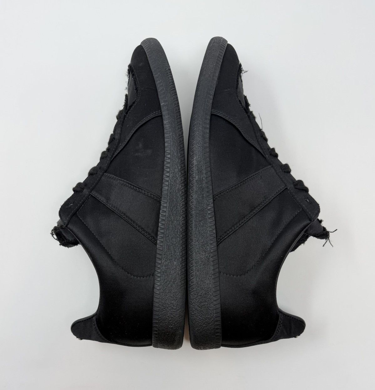 Maison Margiela Maison Margiela Replica GAT Satin Sneaker Black Size US 8 / EU 41 - 3 Thumbnail