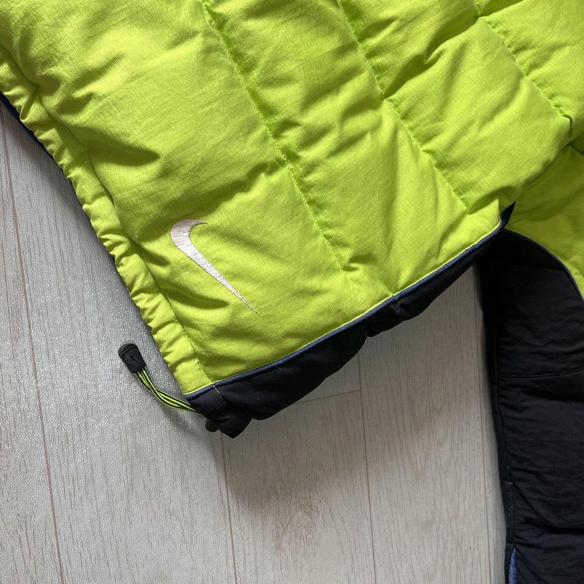 Nike ACG 90s Nike acg neon puffer jacket Size US M / EU 48-50 / 2 - 5 Thumbnail