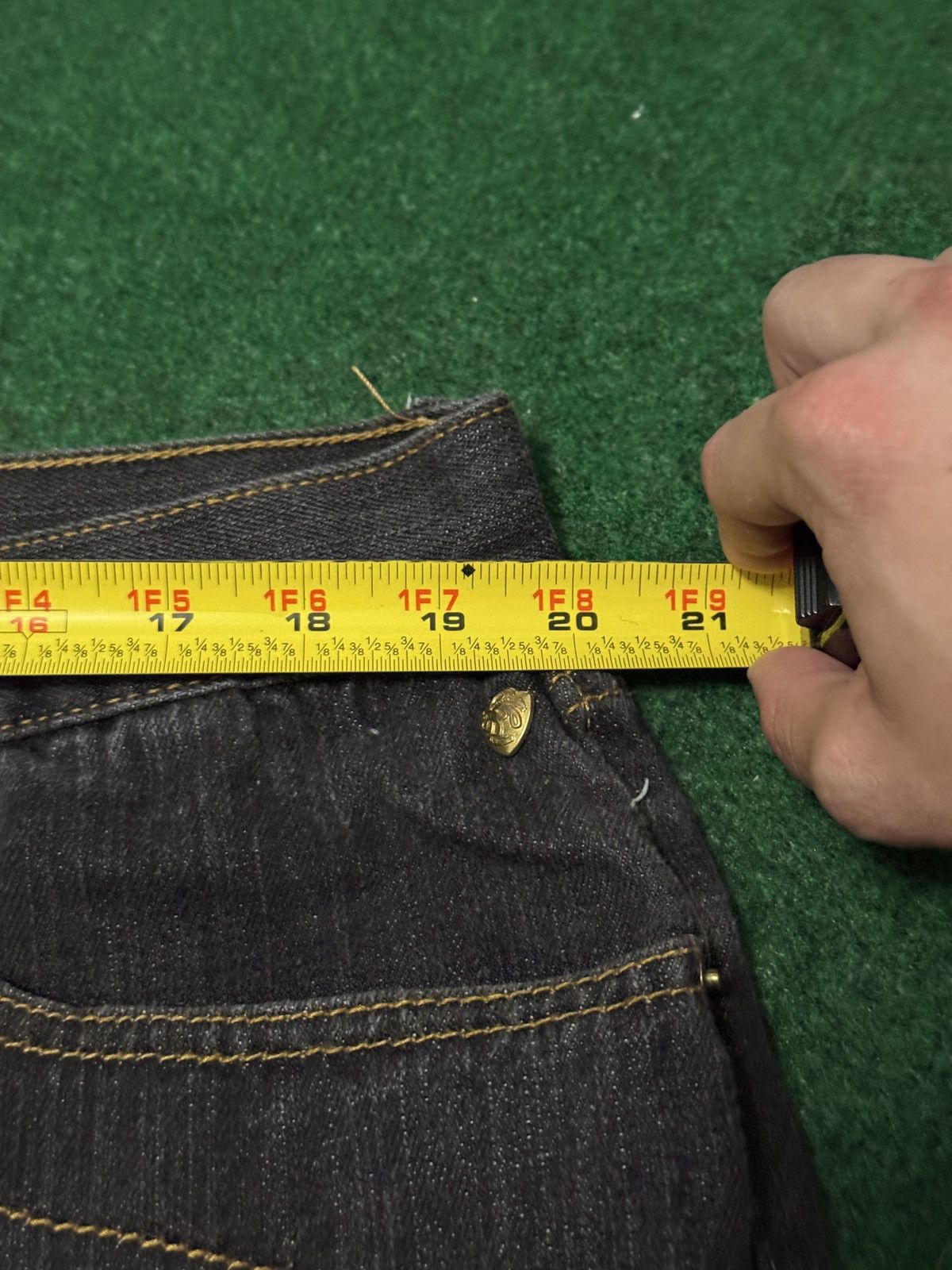 Coogi Y2K Coogi Baggy Hip Hop Embroidered Gold Black Denim Jeans Size US 40 / EU 56 - 8 Thumbnail