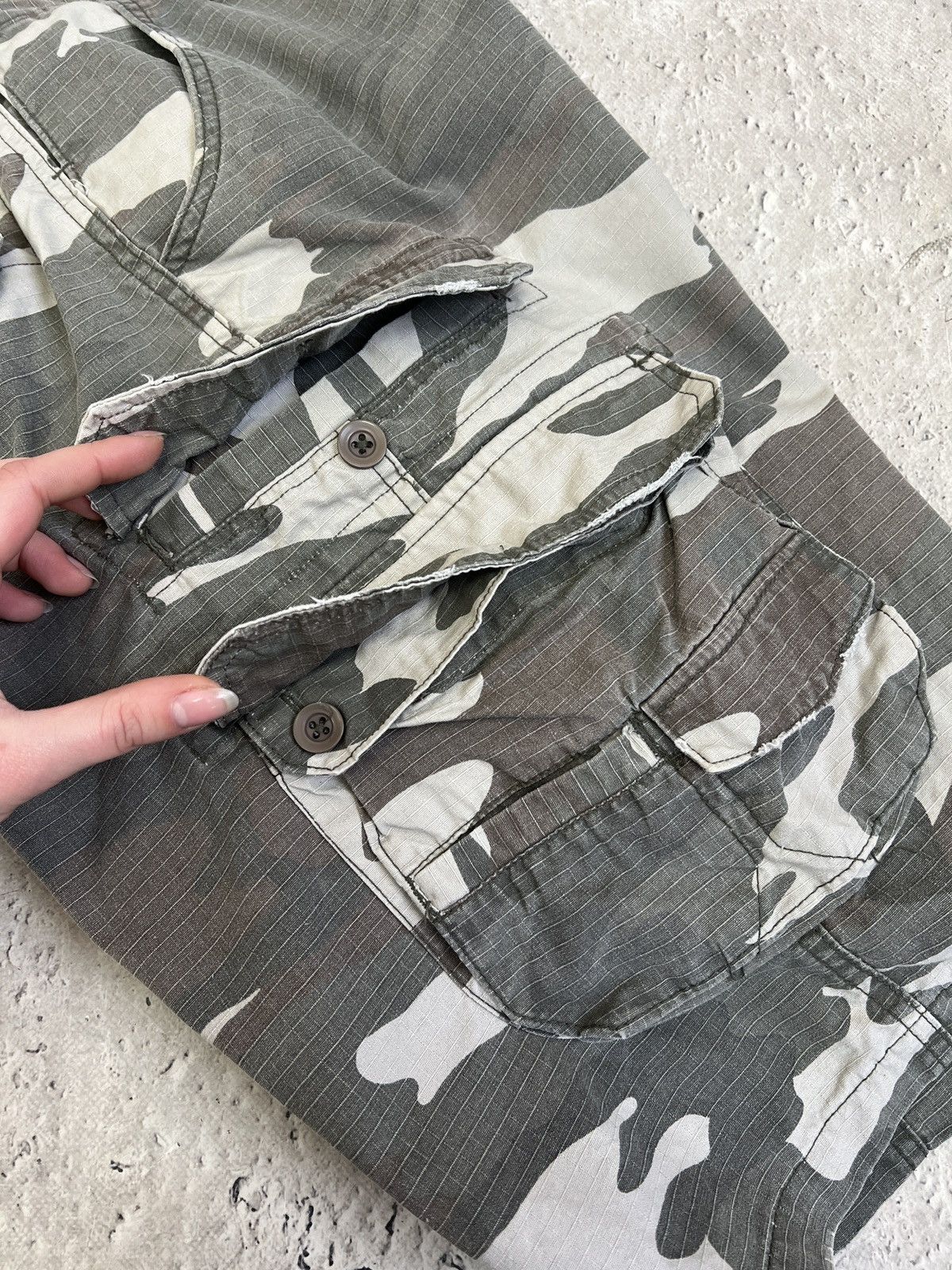 Carhartt Camo Cargo Shorts Military Streetwear Casual Fit Carhartt Size US 32 / EU 48 - 10 Thumbnail