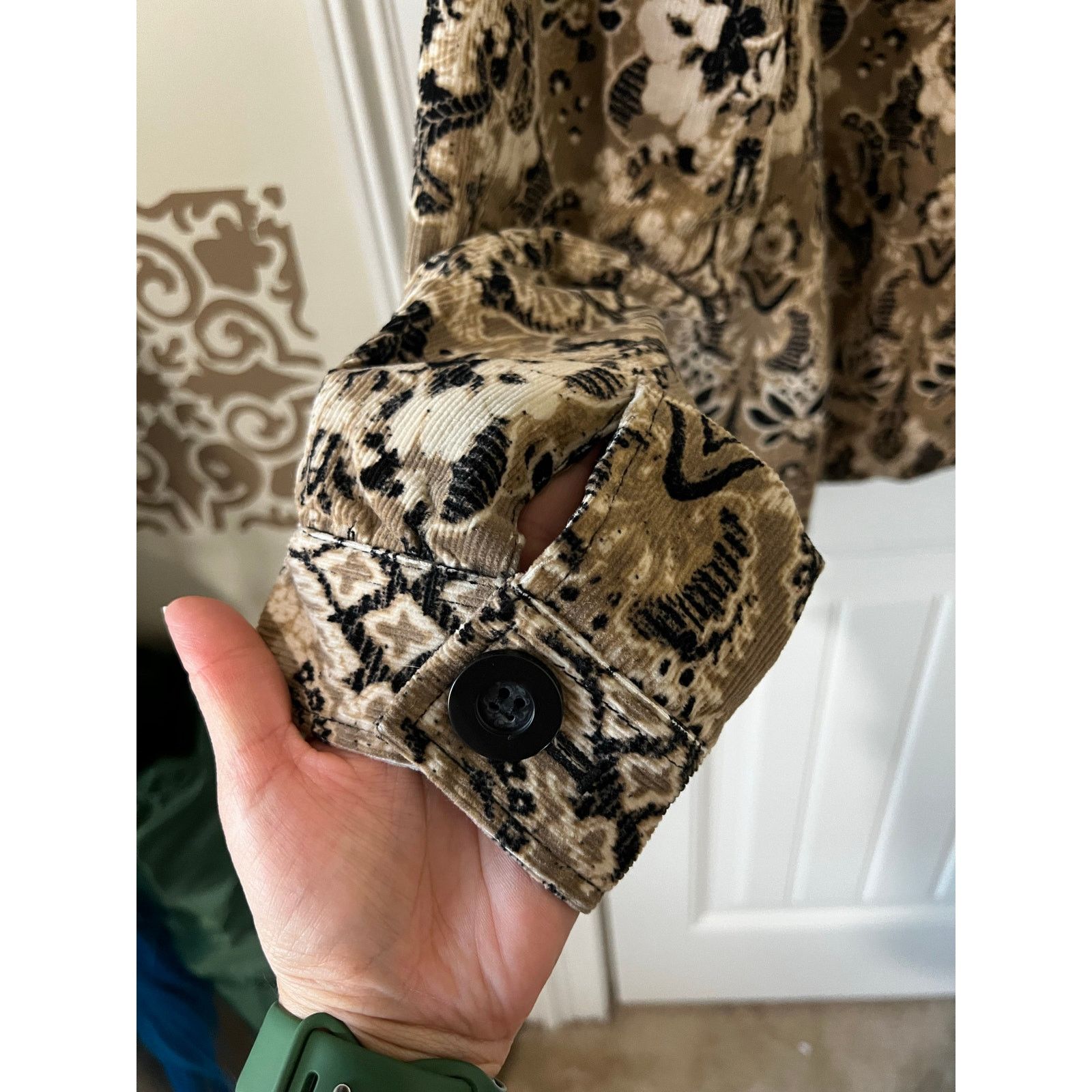 Charter Club Women’s Corduroy Blazer Jacket Beige Taupe Floral Button Up Size XL / US 12-14 / IT 48-50 - 4 Thumbnail
